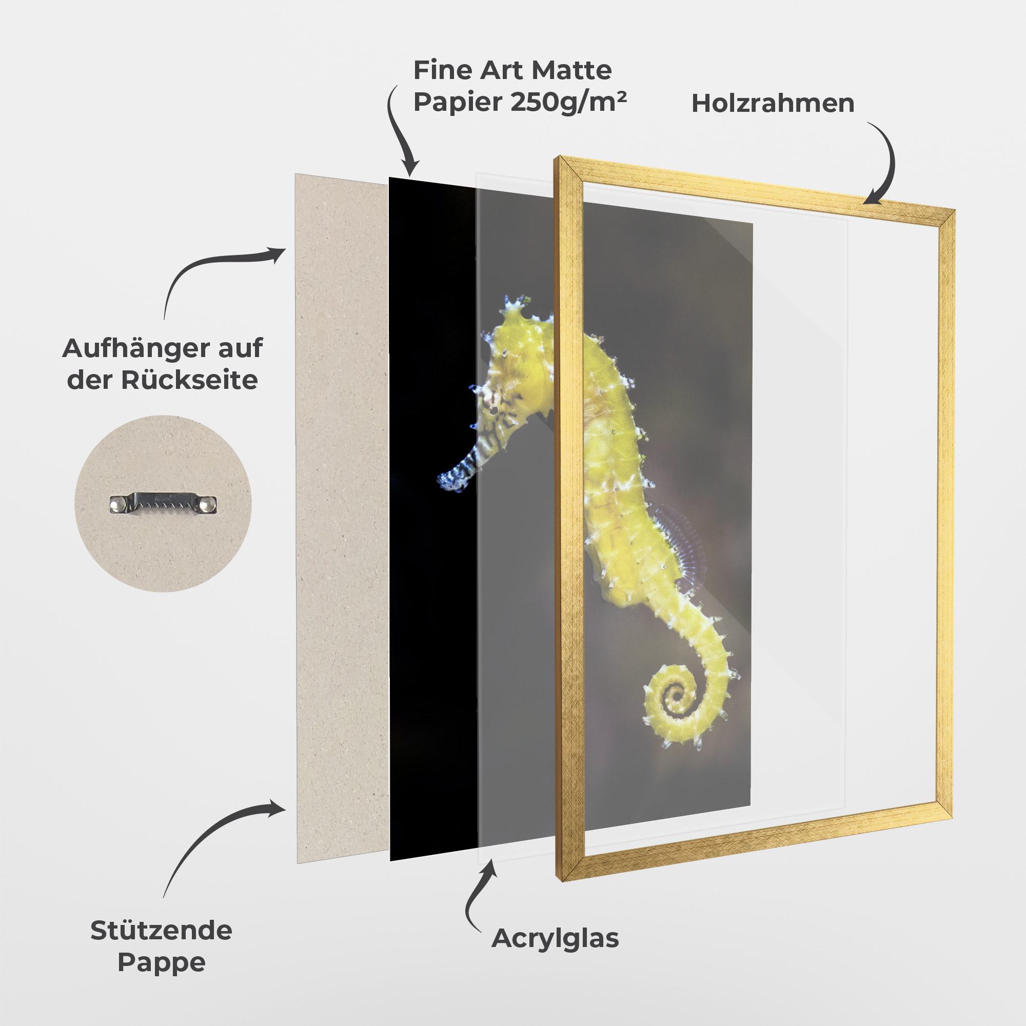 Gerahmte Poster Yellow Seahorse mockup 1