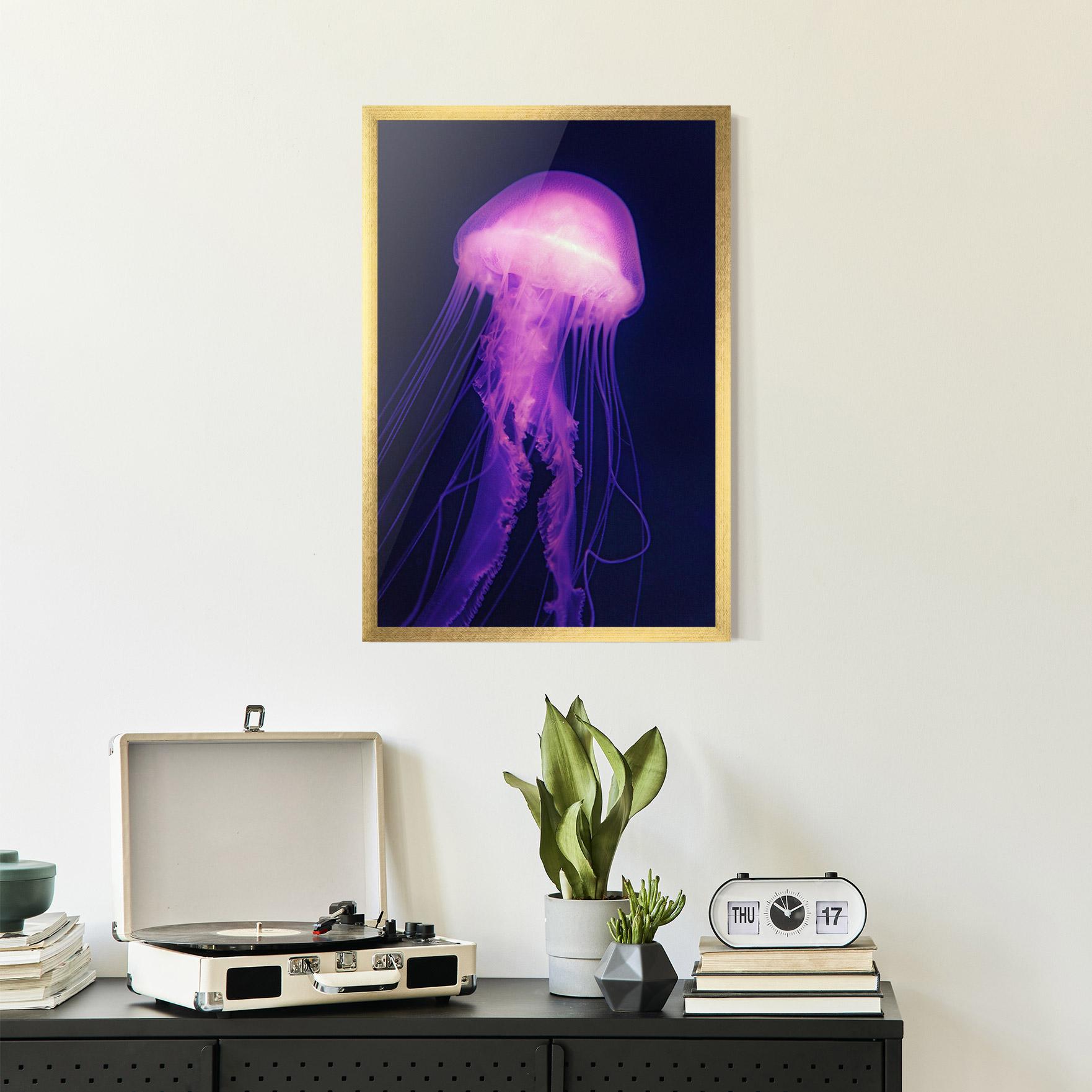 Gerahmte Poster Light Purple Jellyfish mockup 2