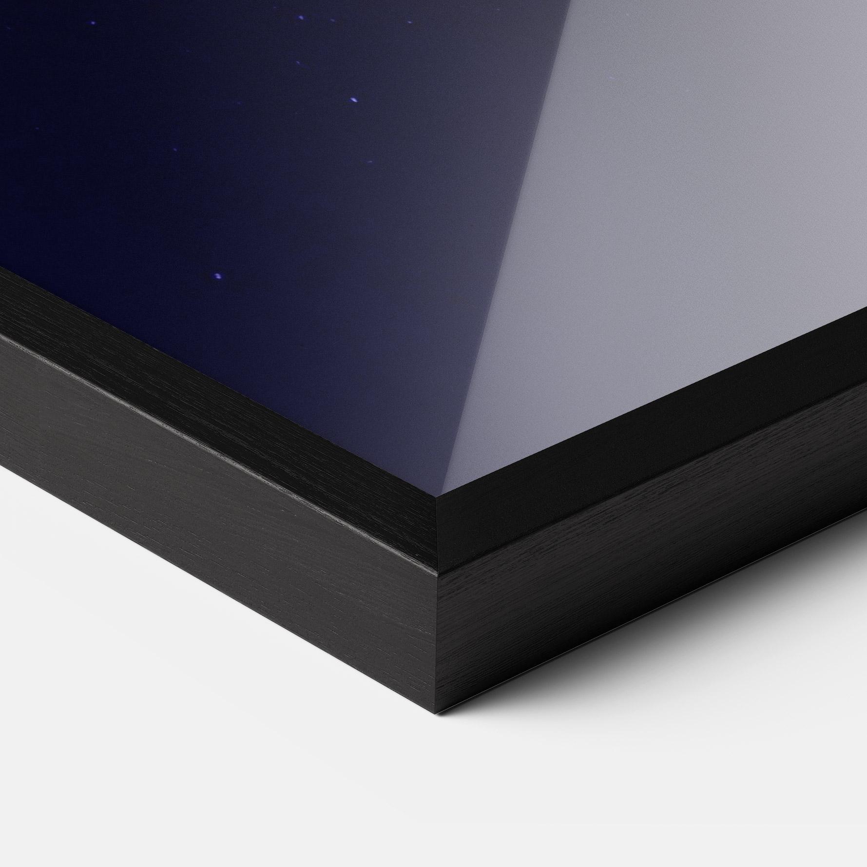 Gerahmte Poster Purple Jellyfish mockup 3