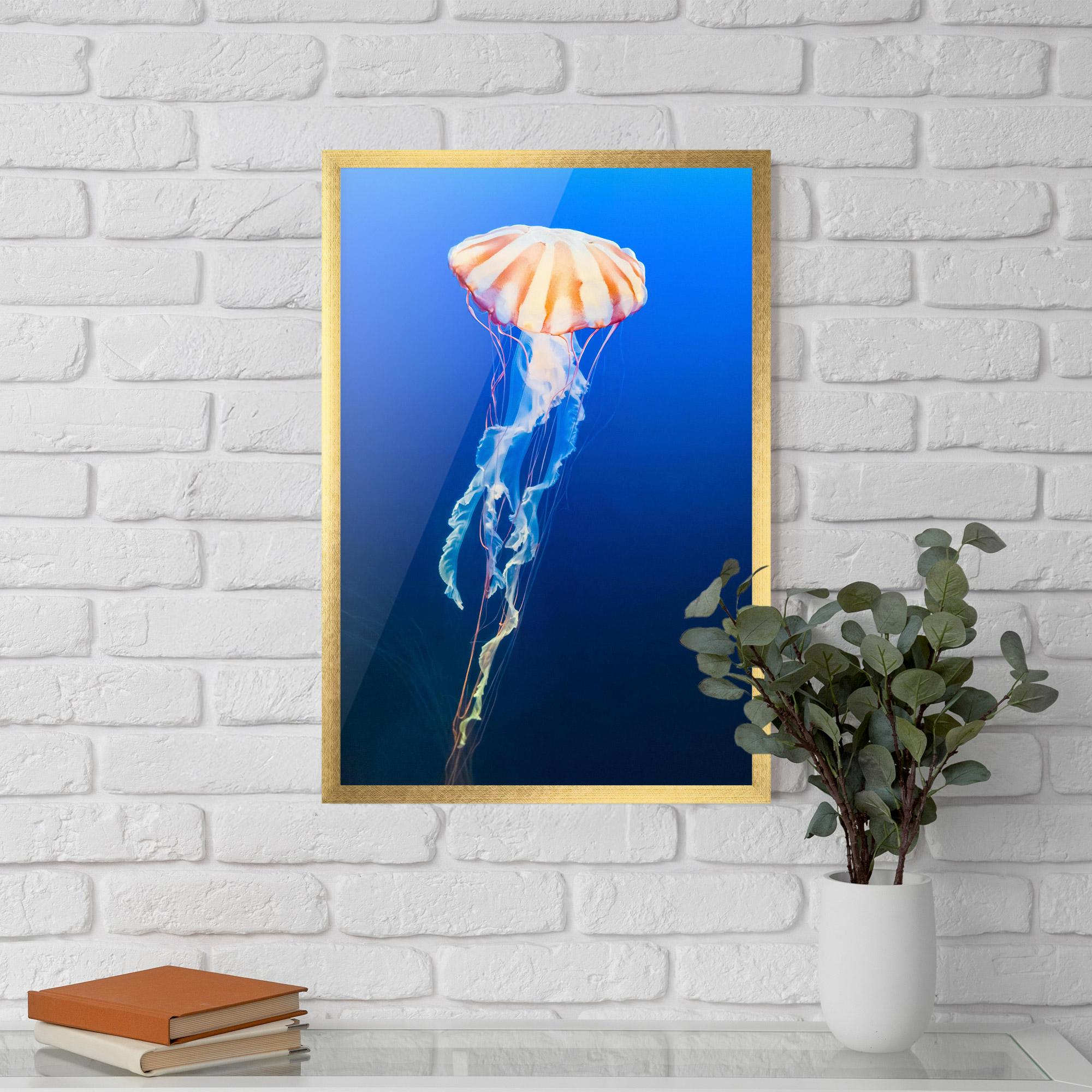 Gerahmte Poster Cream Jellyfish mockup 5