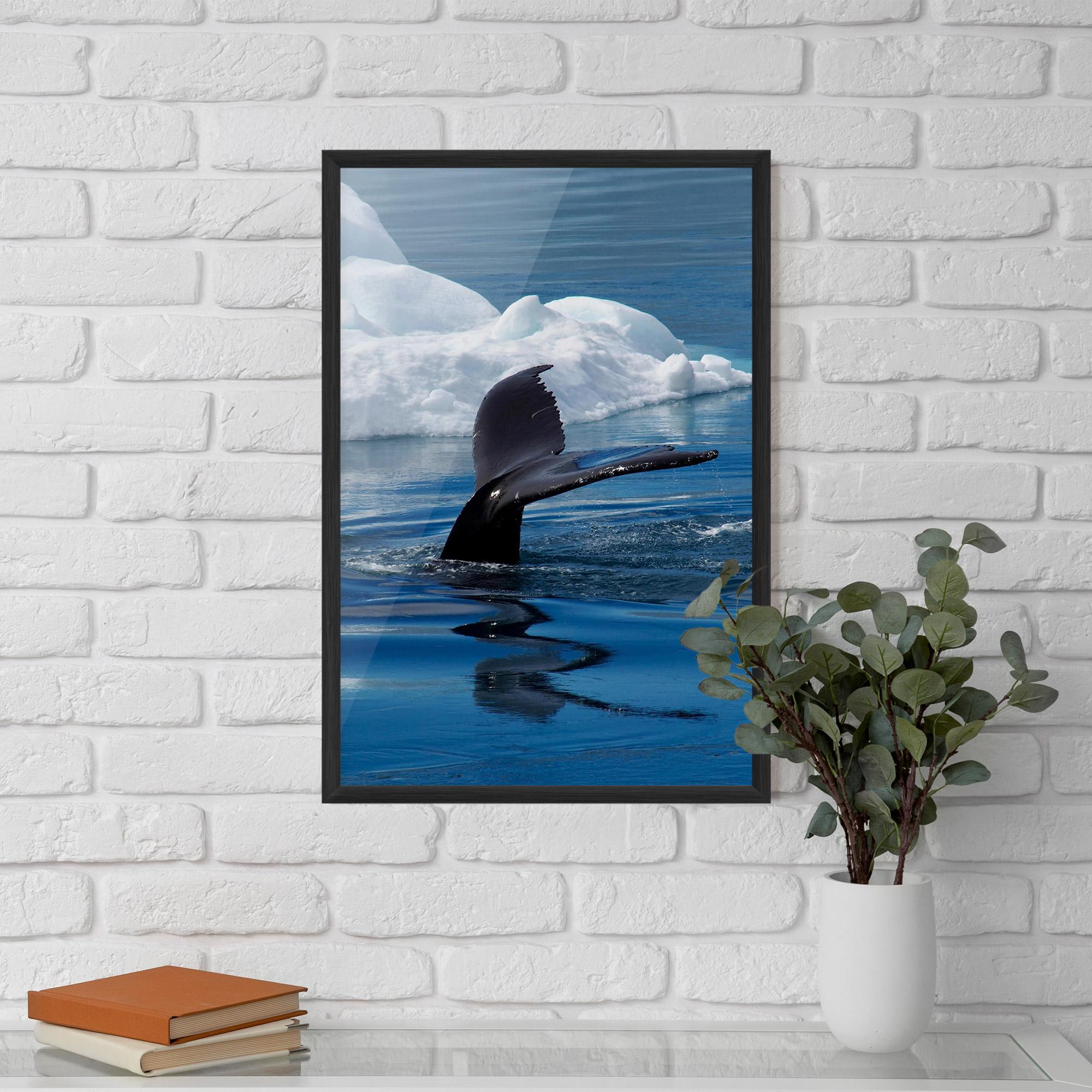 Gerahmte Poster Whale Tail mockup 5