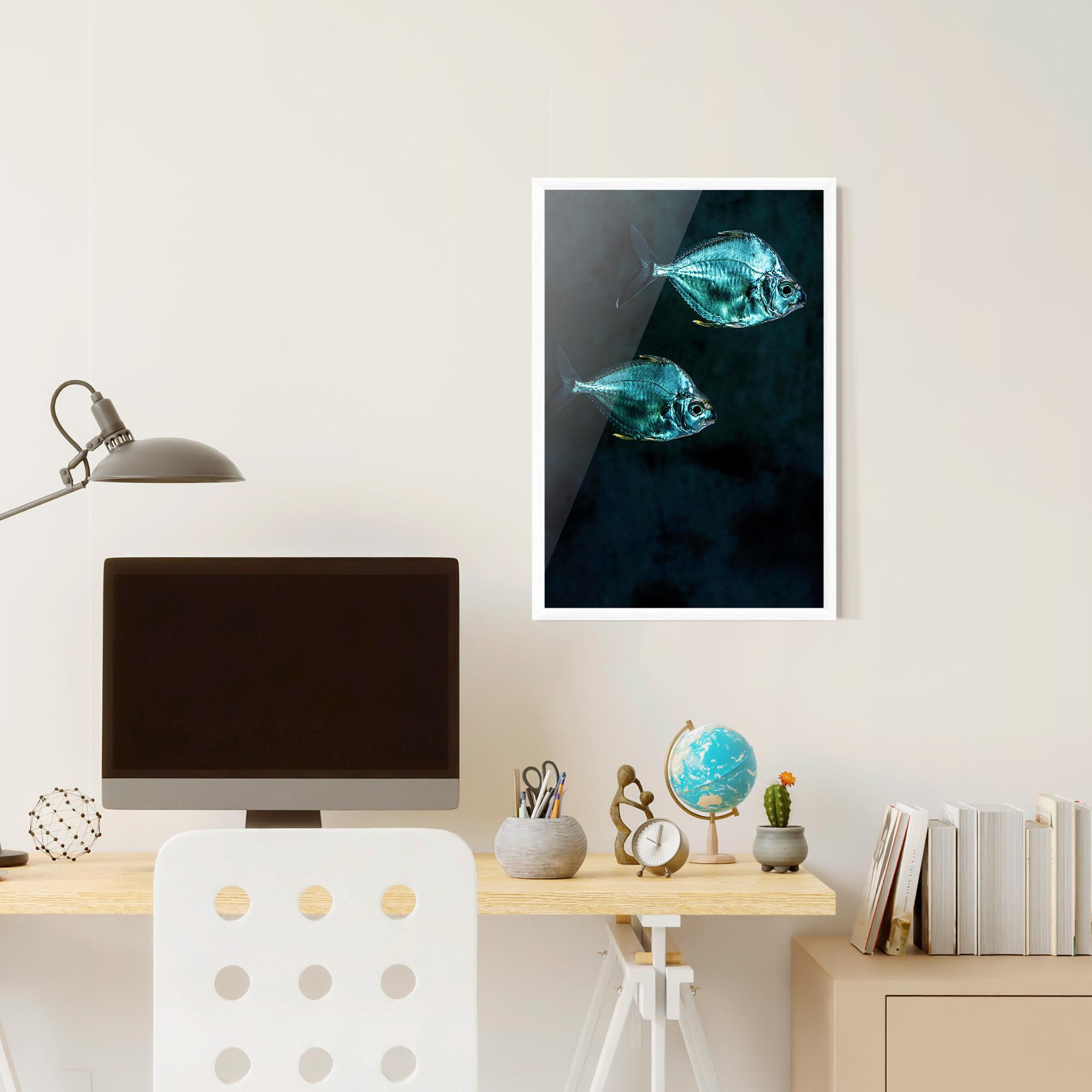 Gerahmte Poster Silver Fish mockup 6
