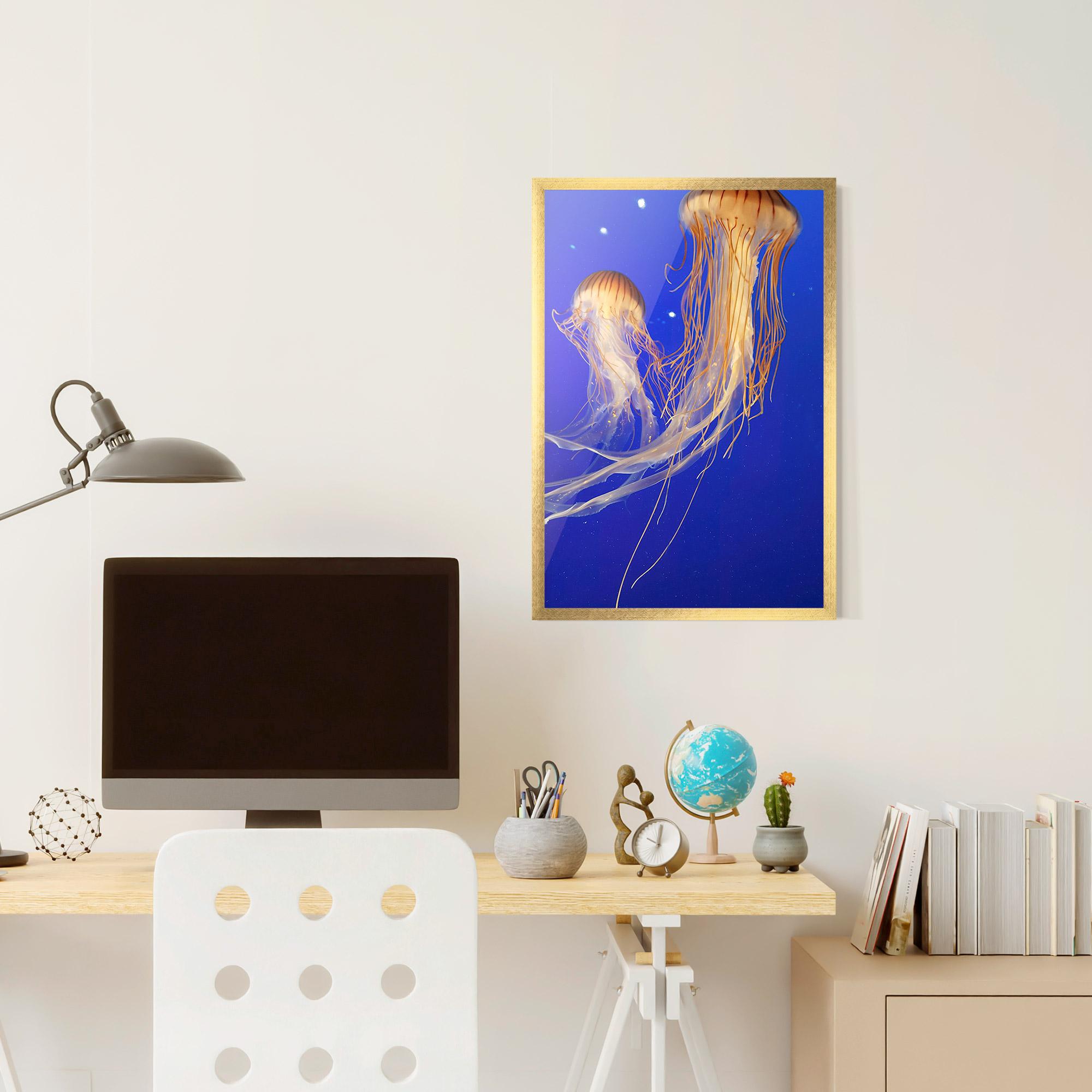 Gerahmte Poster Light Orange Jellyfish mockup 6