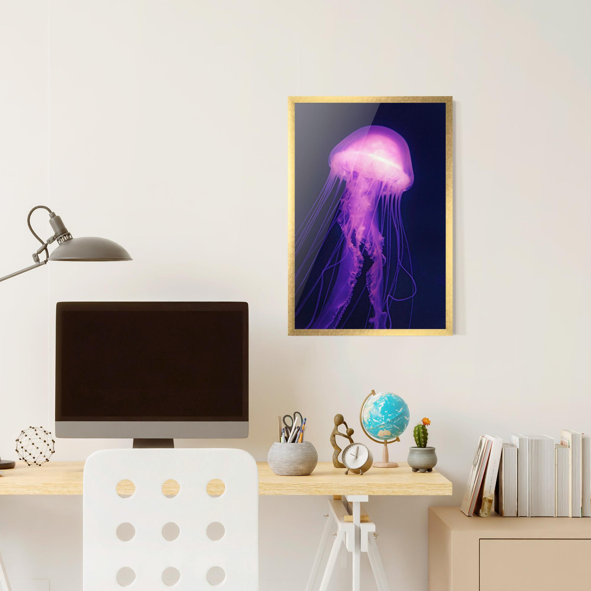 Gerahmte Poster Light Purple Jellyfish mockup 6