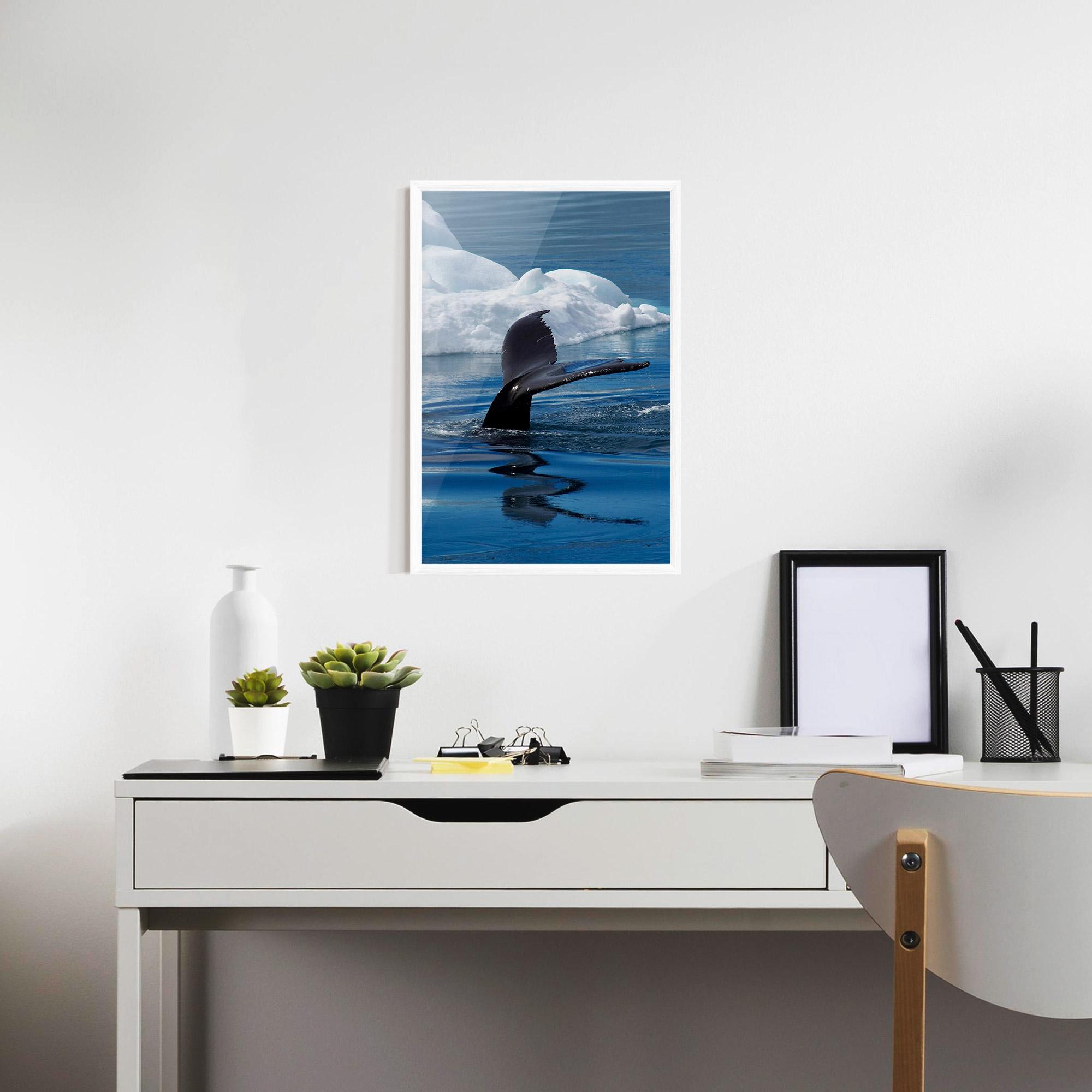 Gerahmte Poster Whale Tail mockup 7