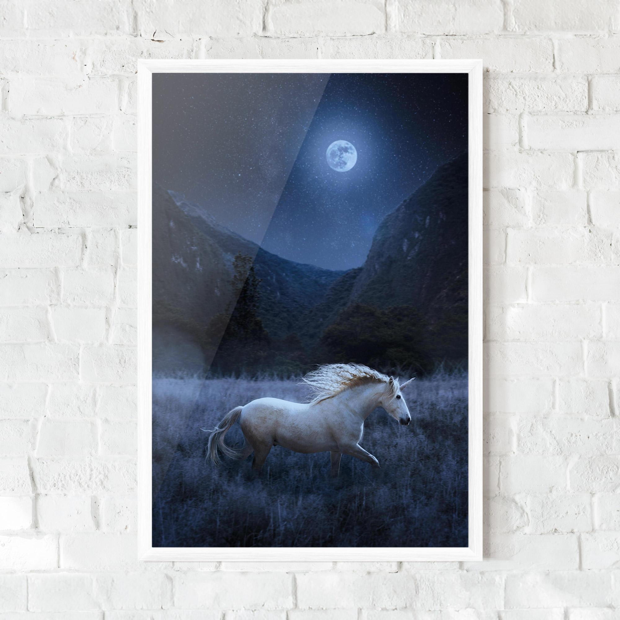 Gerahmte Poster Blue Moon Unicorn mockup 0