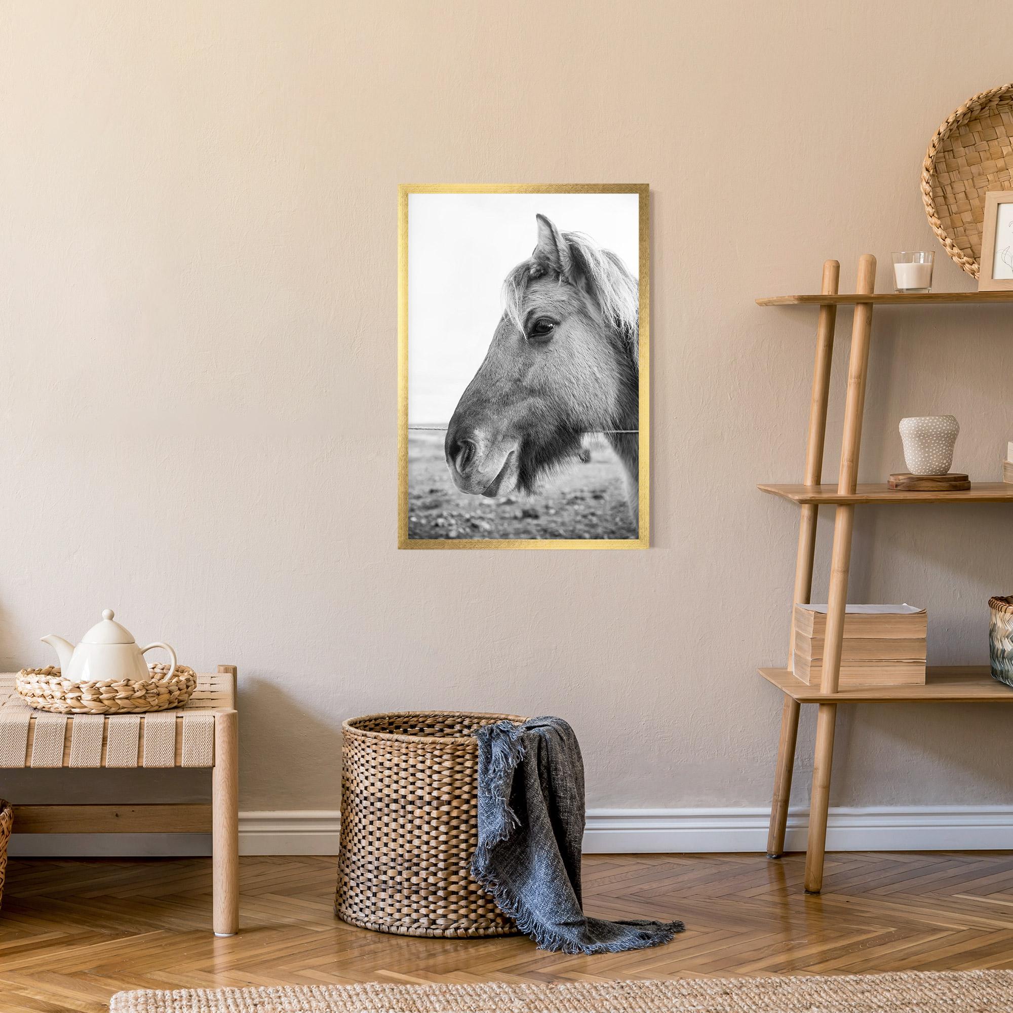 Gerahmte Poster Gray Horse Head mockup 9