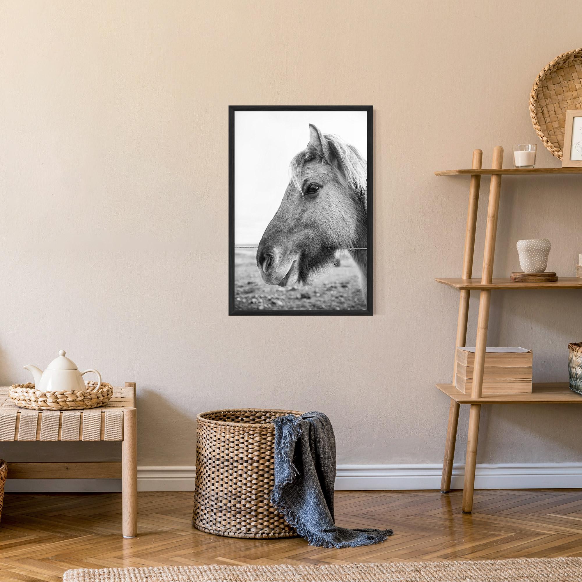 Gerahmte Poster Gray Horse Head mockup 9