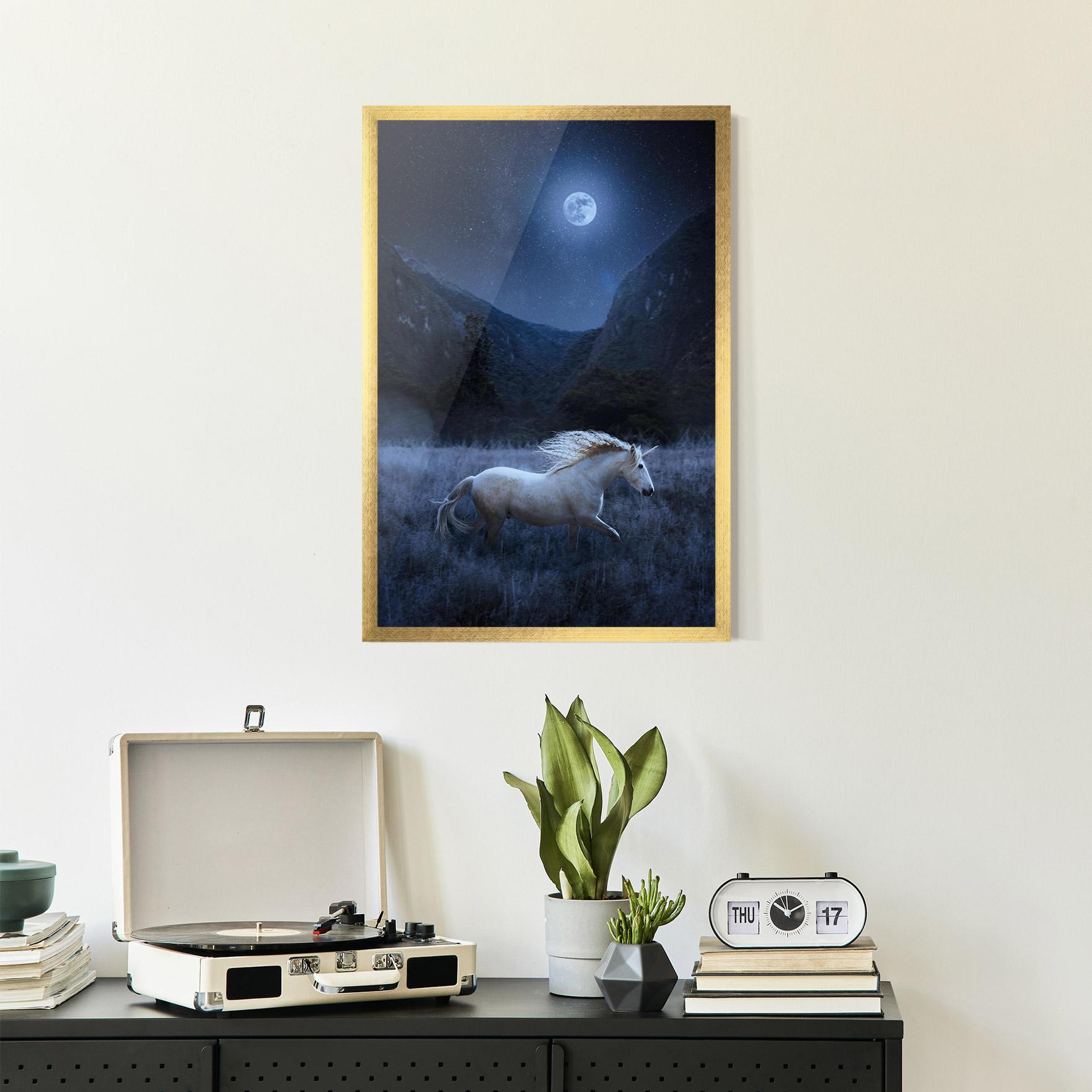 Gerahmte Poster Blue Moon Unicorn mockup 2