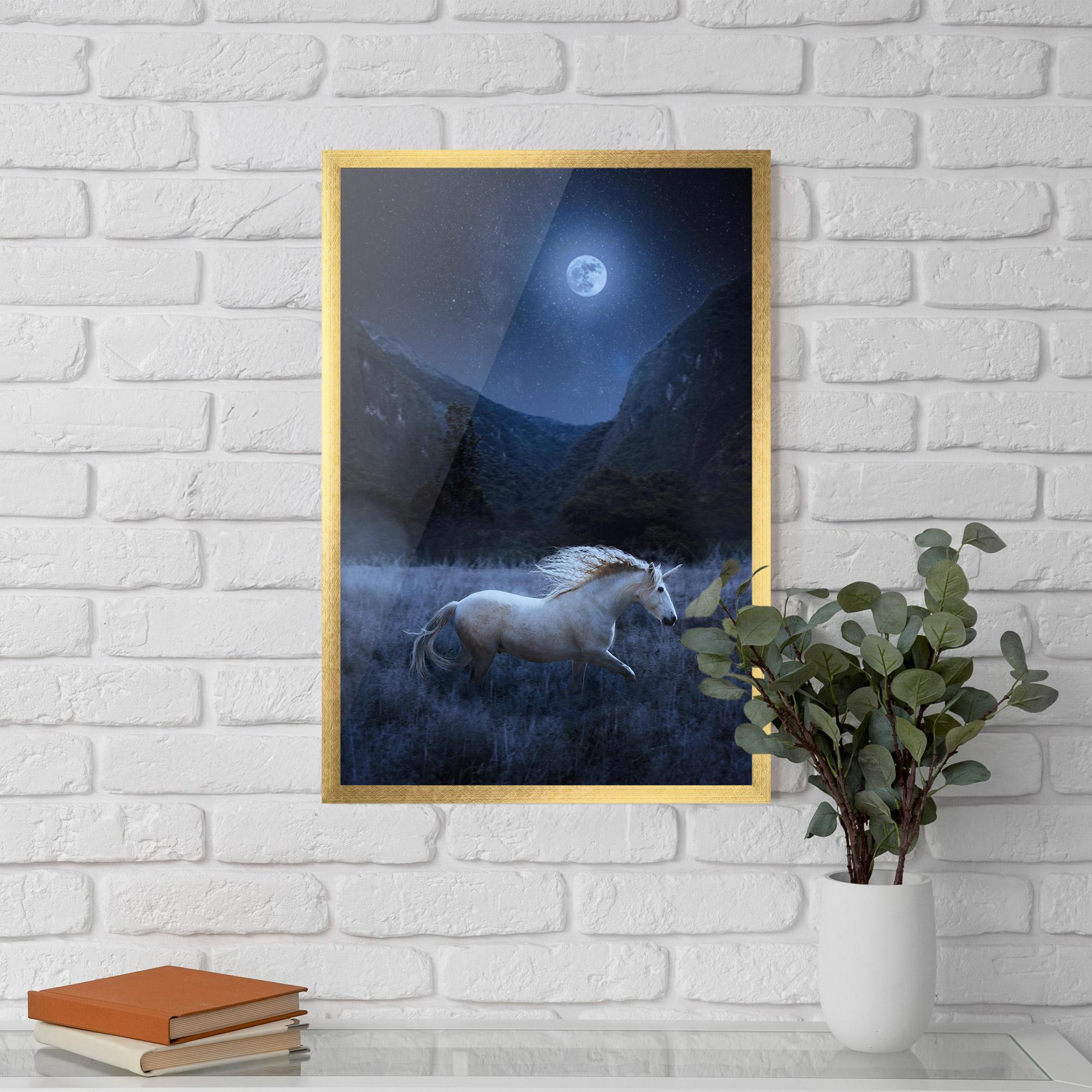 Gerahmte Poster Blue Moon Unicorn mockup 5