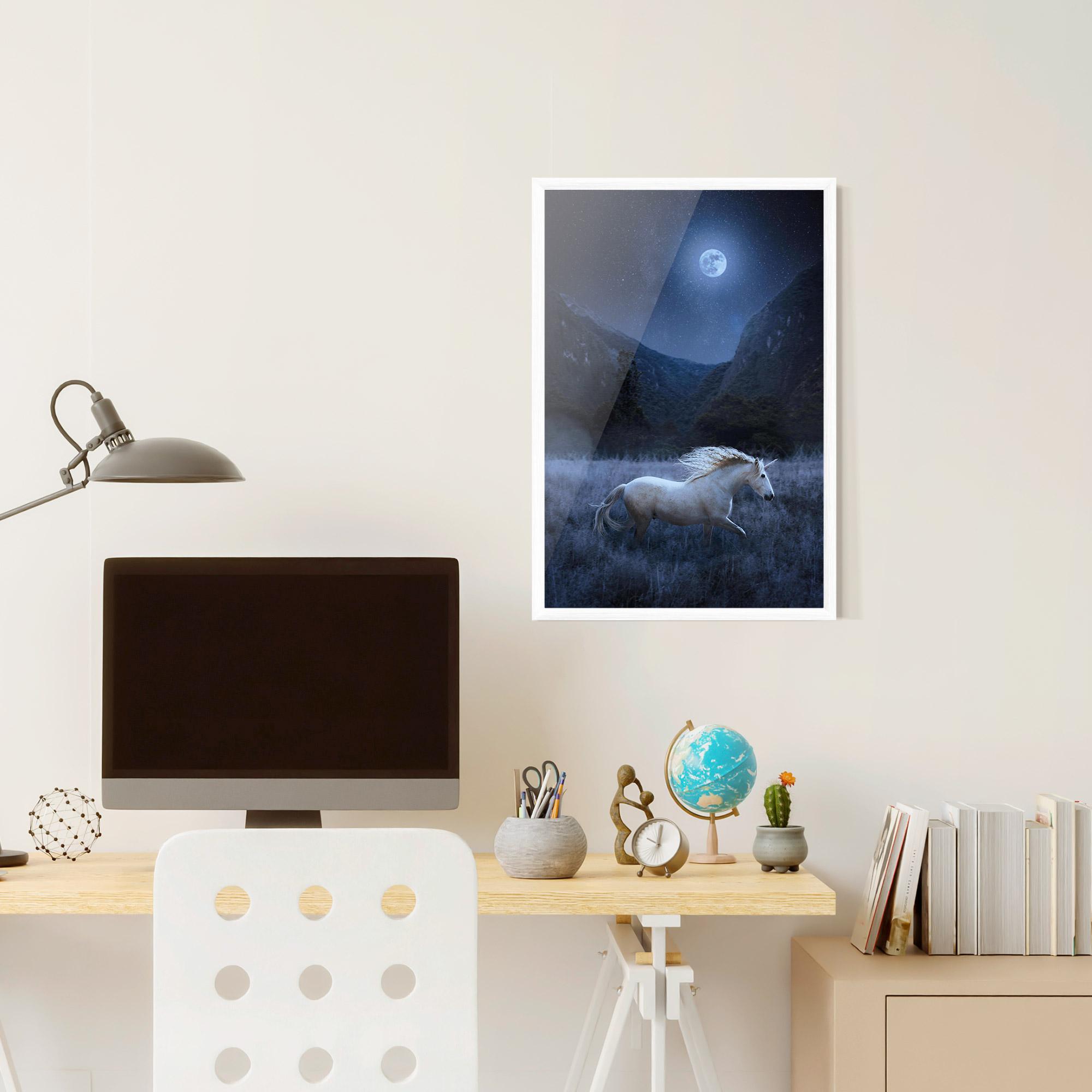 Gerahmte Poster Blue Moon Unicorn mockup 6
