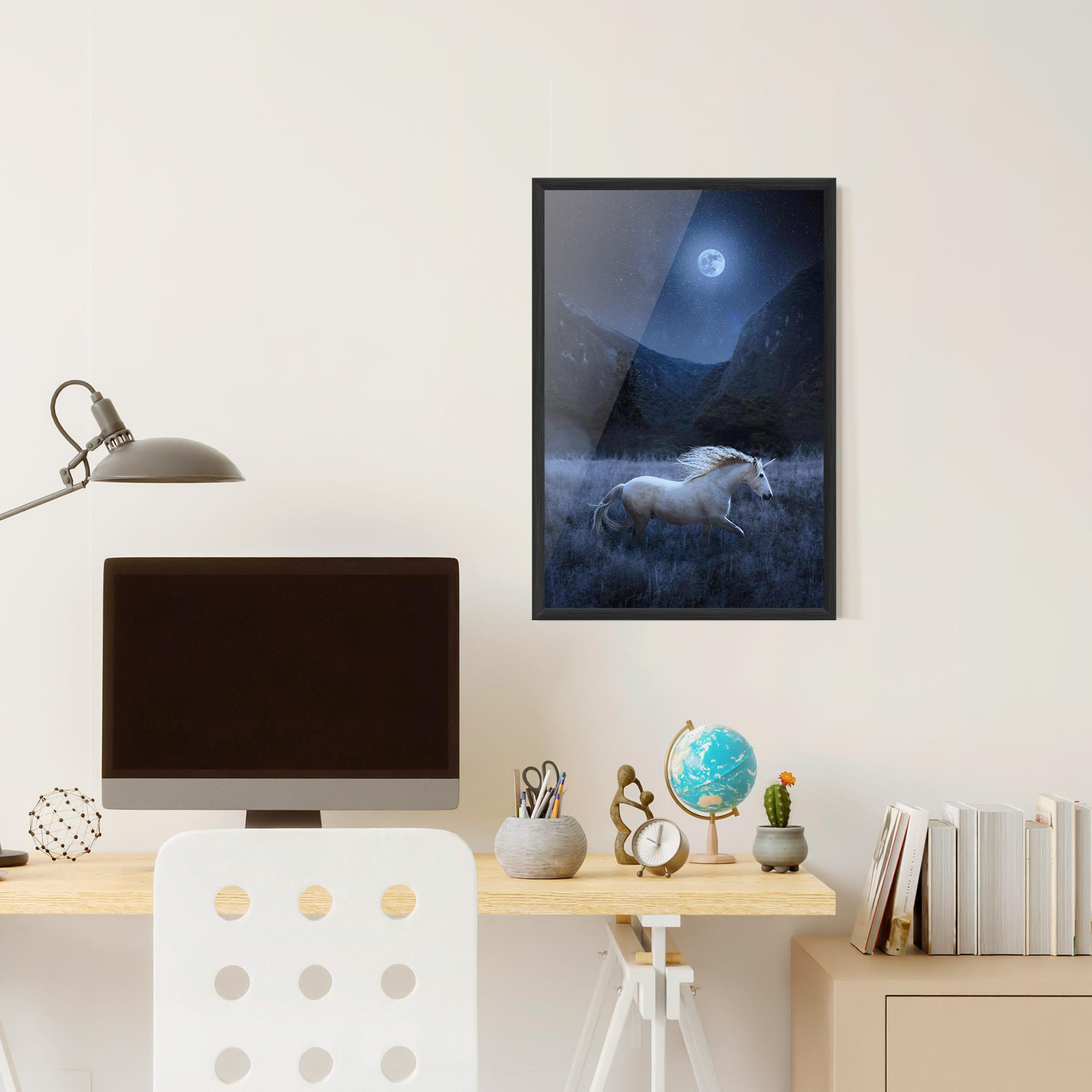 Gerahmte Poster Blue Moon Unicorn mockup 6