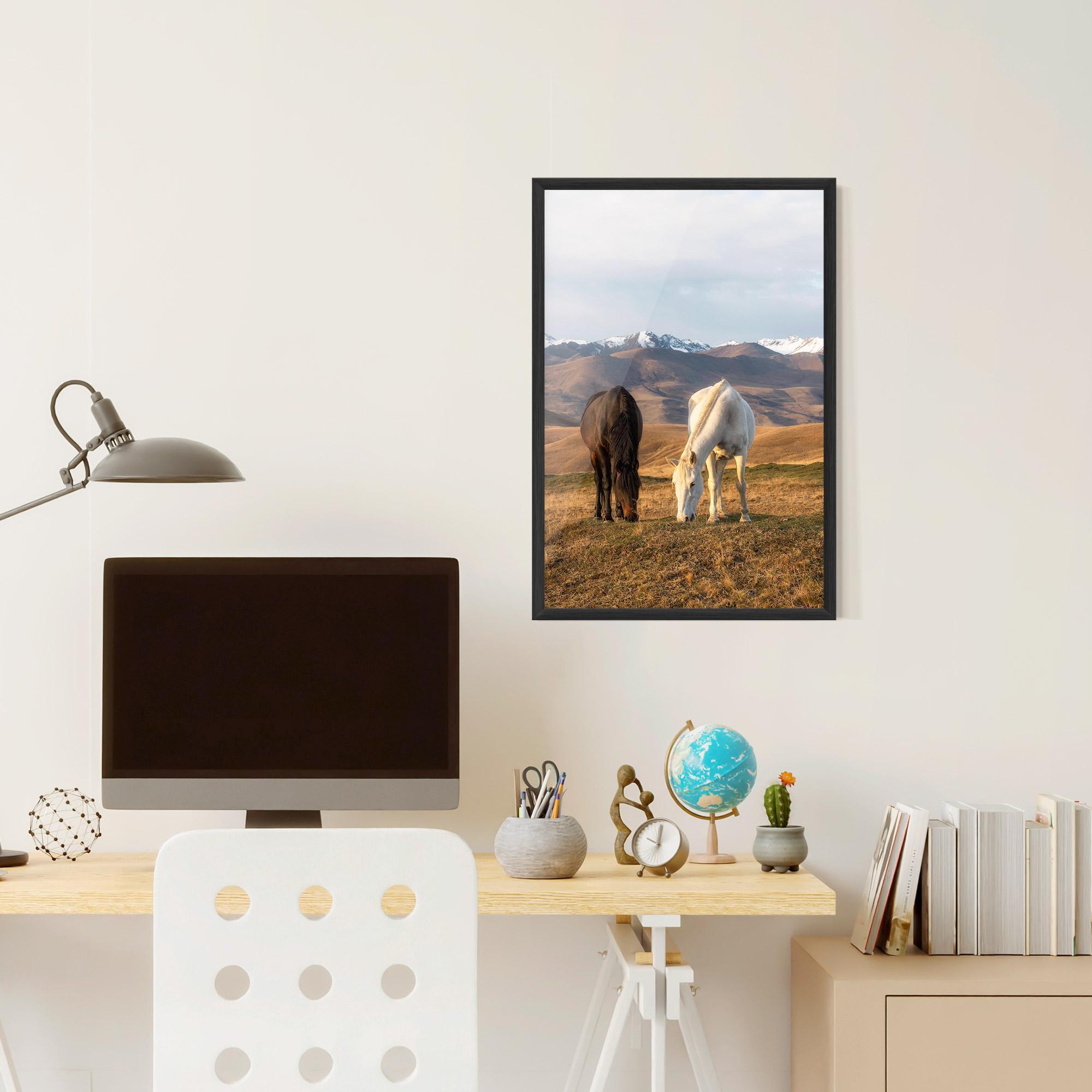 Gerahmte Poster Mountain Horses mockup 6