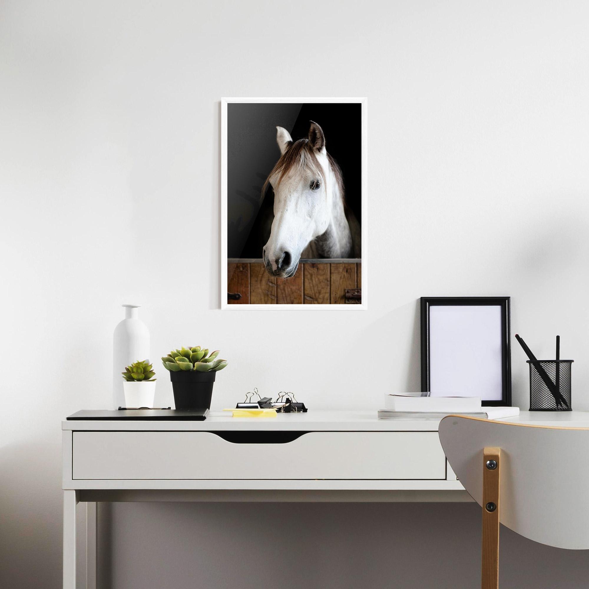 Gerahmte Poster Grey Horse Head mockup 7