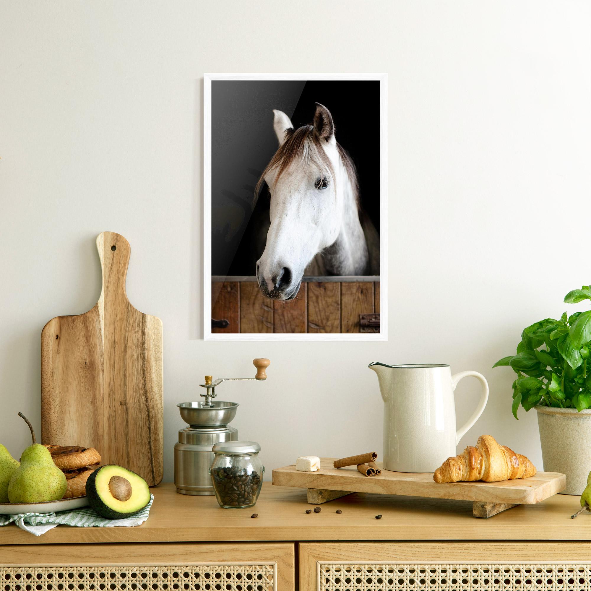 Gerahmte Poster Grey Horse Head mockup 8