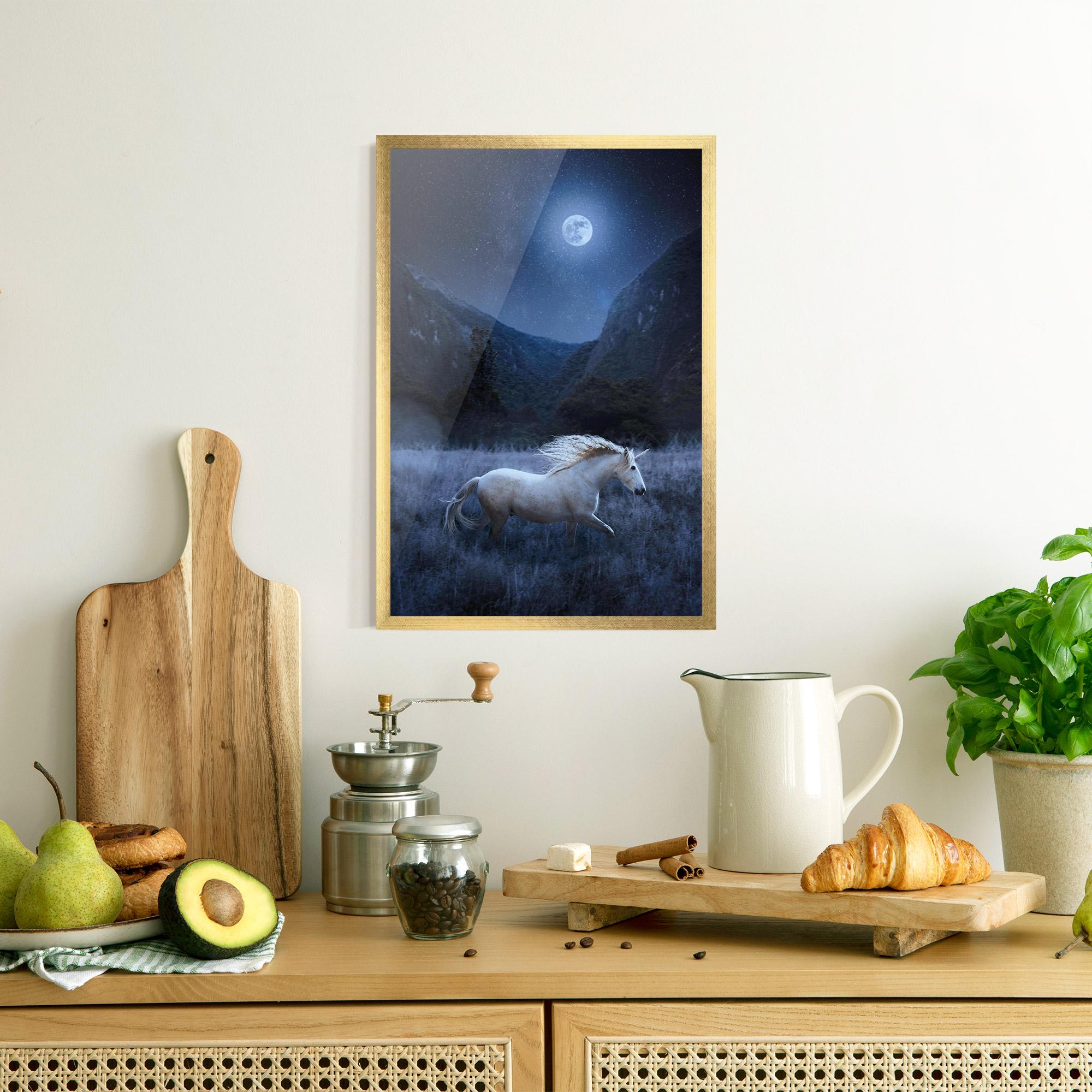 Gerahmte Poster Blue Moon Unicorn mockup 8