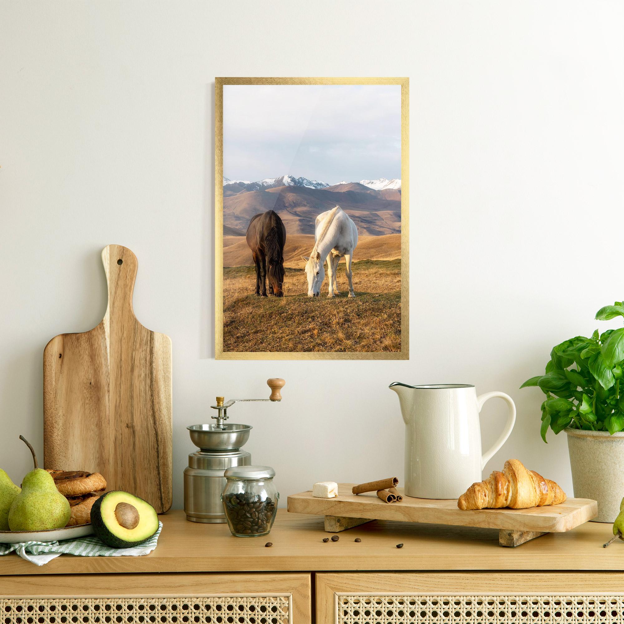 Gerahmte Poster Mountain Horses mockup 8