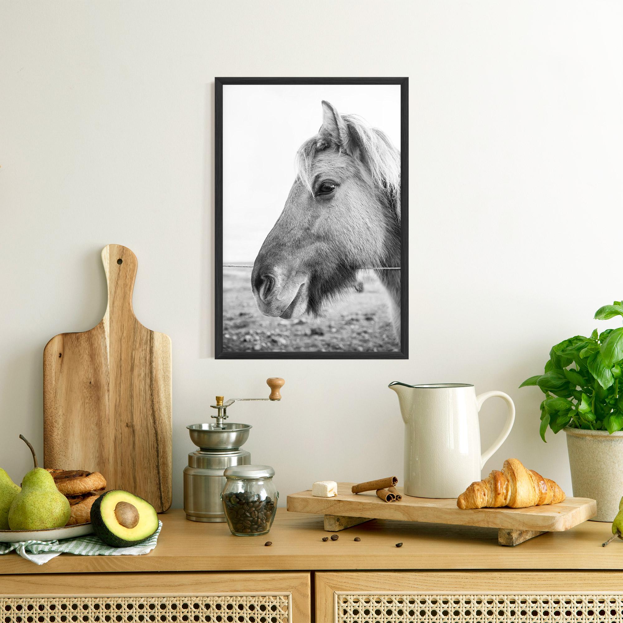 Gerahmte Poster Gray Horse Head mockup 8