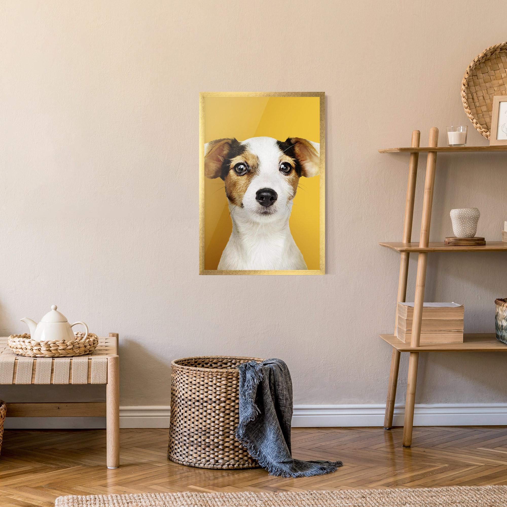 Gerahmte Poster Puppy On Yellow mockup 9