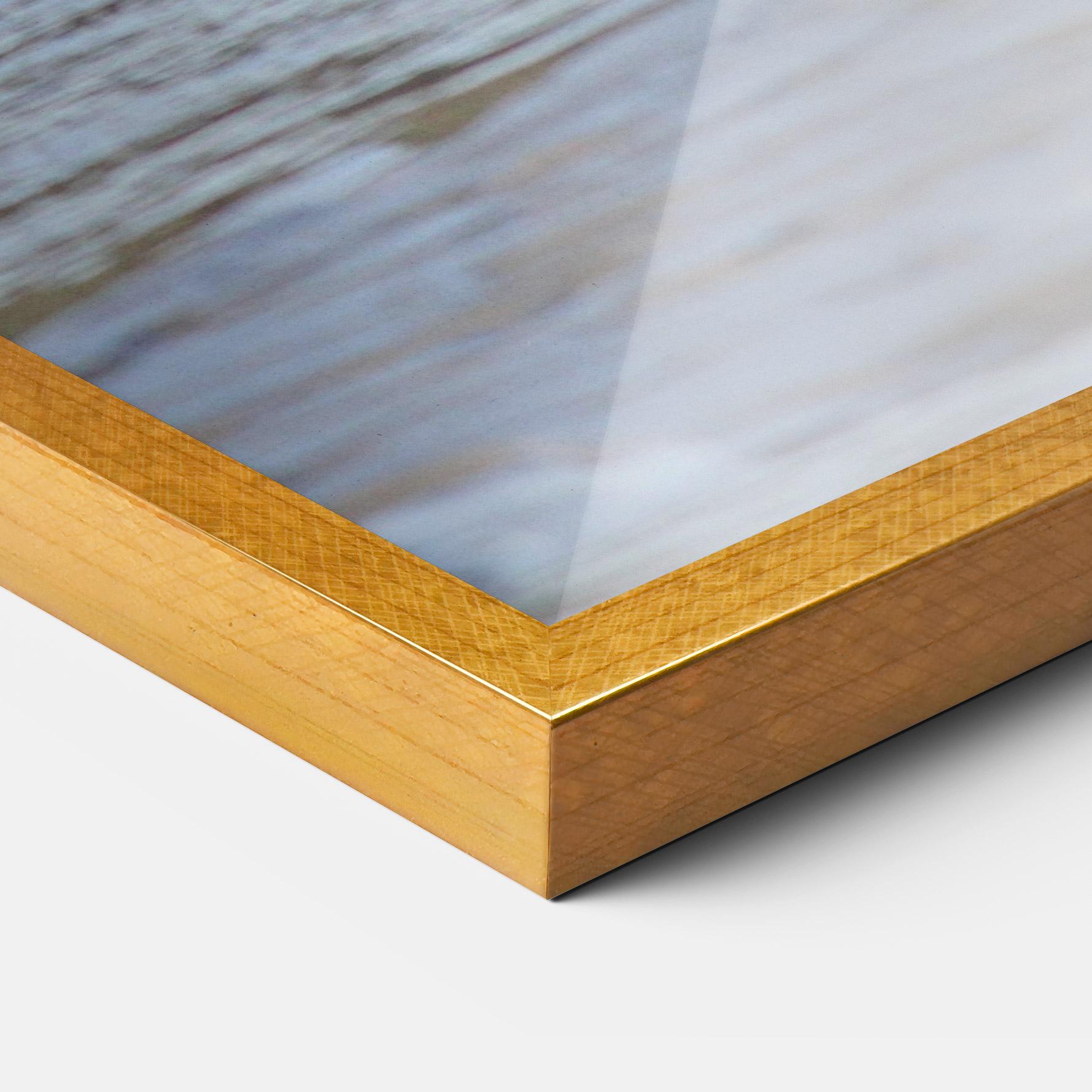 Gerahmte Poster Water Pug mockup 3