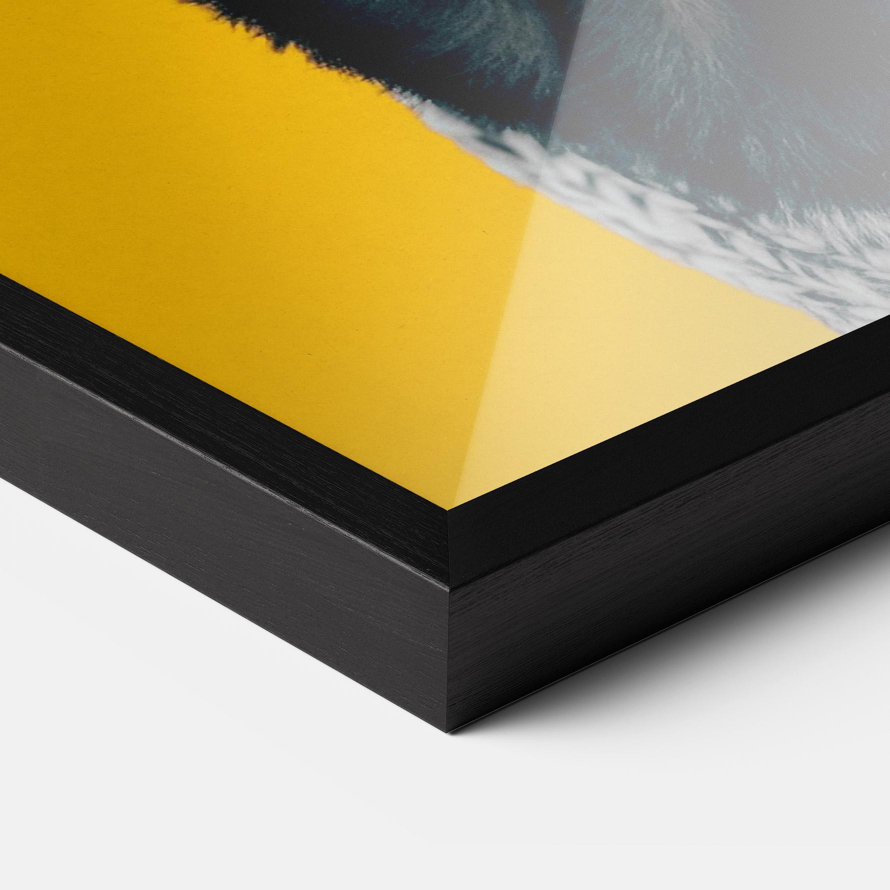 Gerahmte Poster Black Pug mockup 3