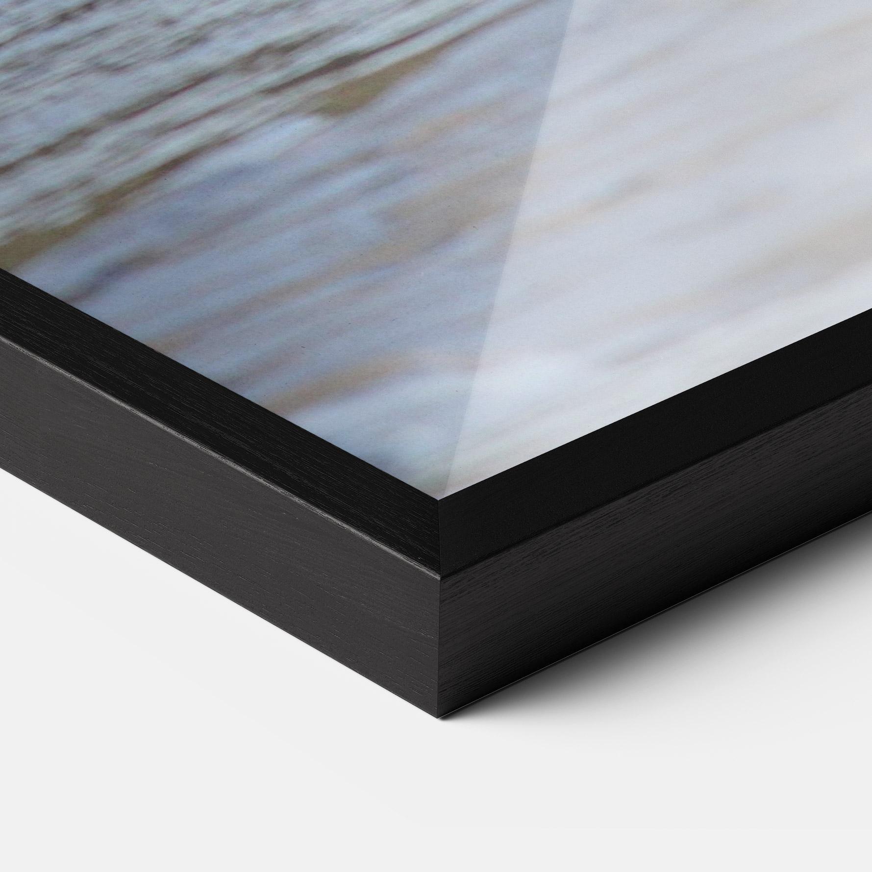 Gerahmte Poster Water Pug mockup 3