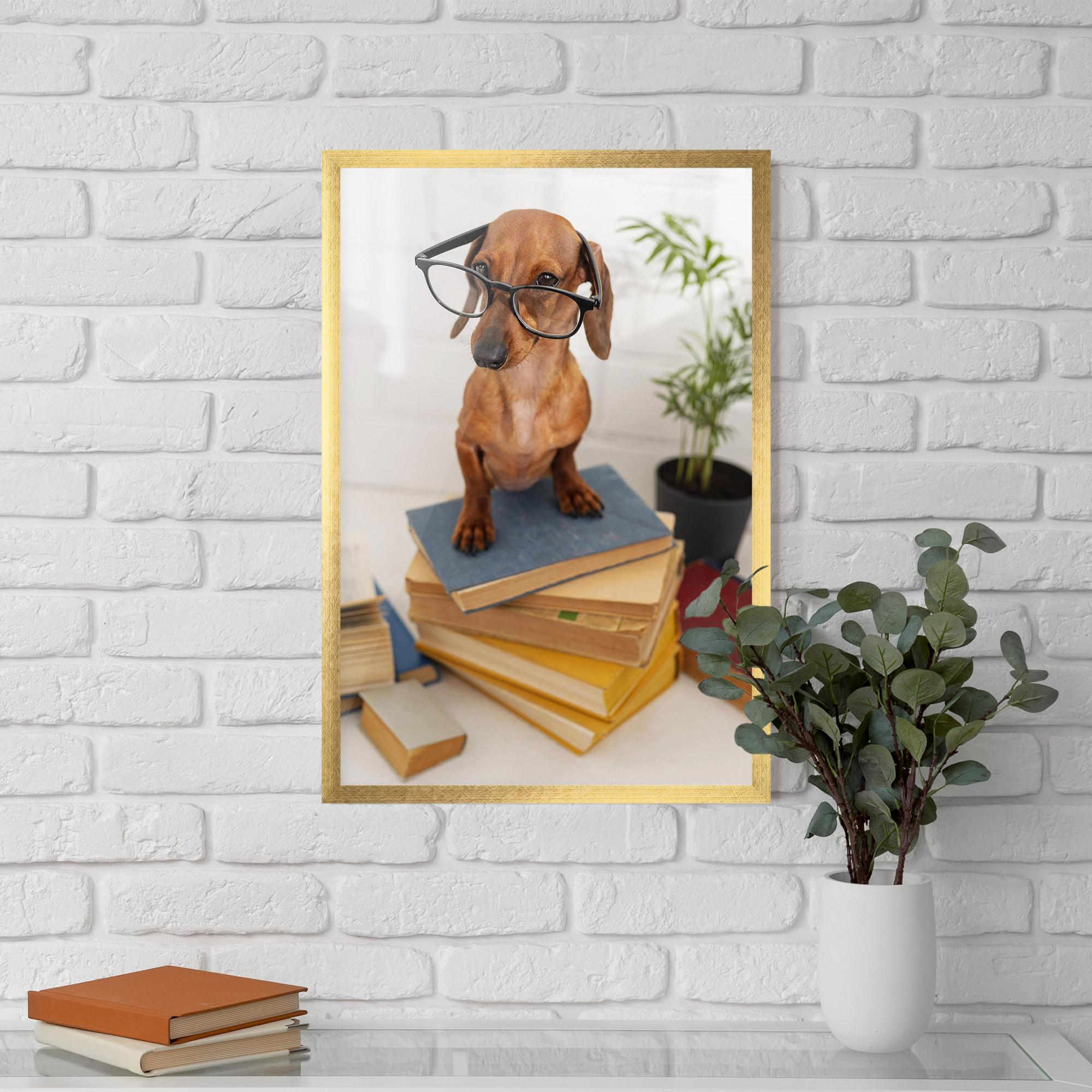 Gerahmte Poster Books Cute Dog mockup 5