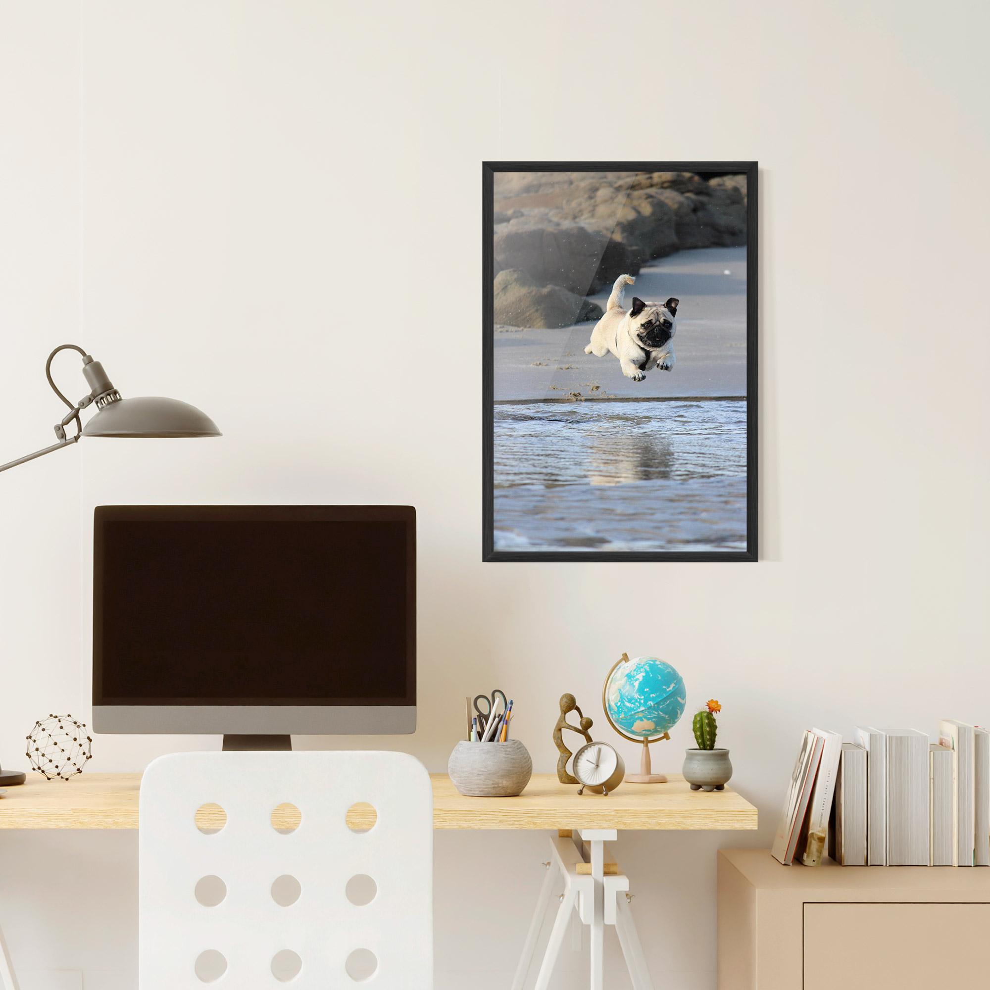 Gerahmte Poster Water Pug mockup 6