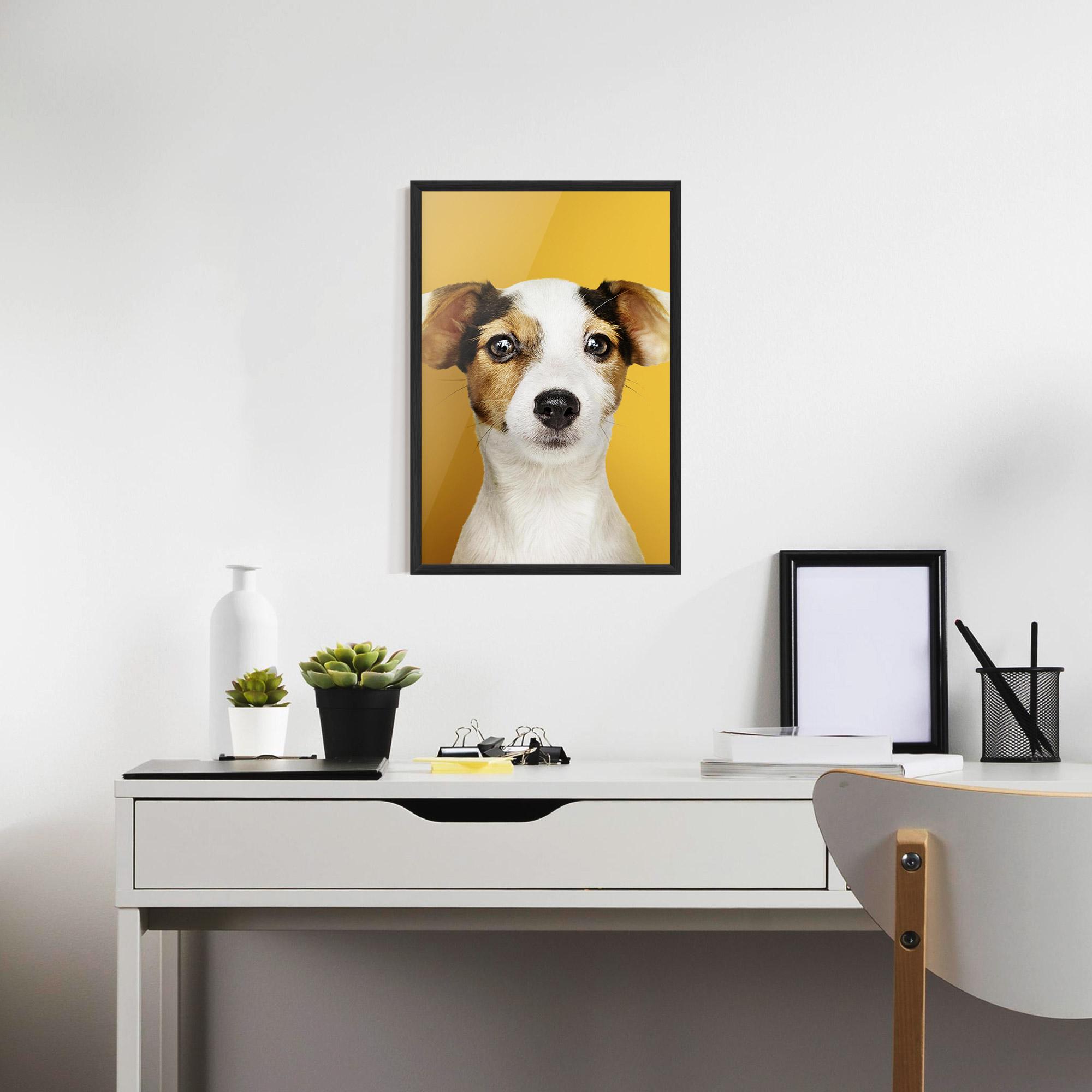 Gerahmte Poster Puppy On Yellow mockup 7