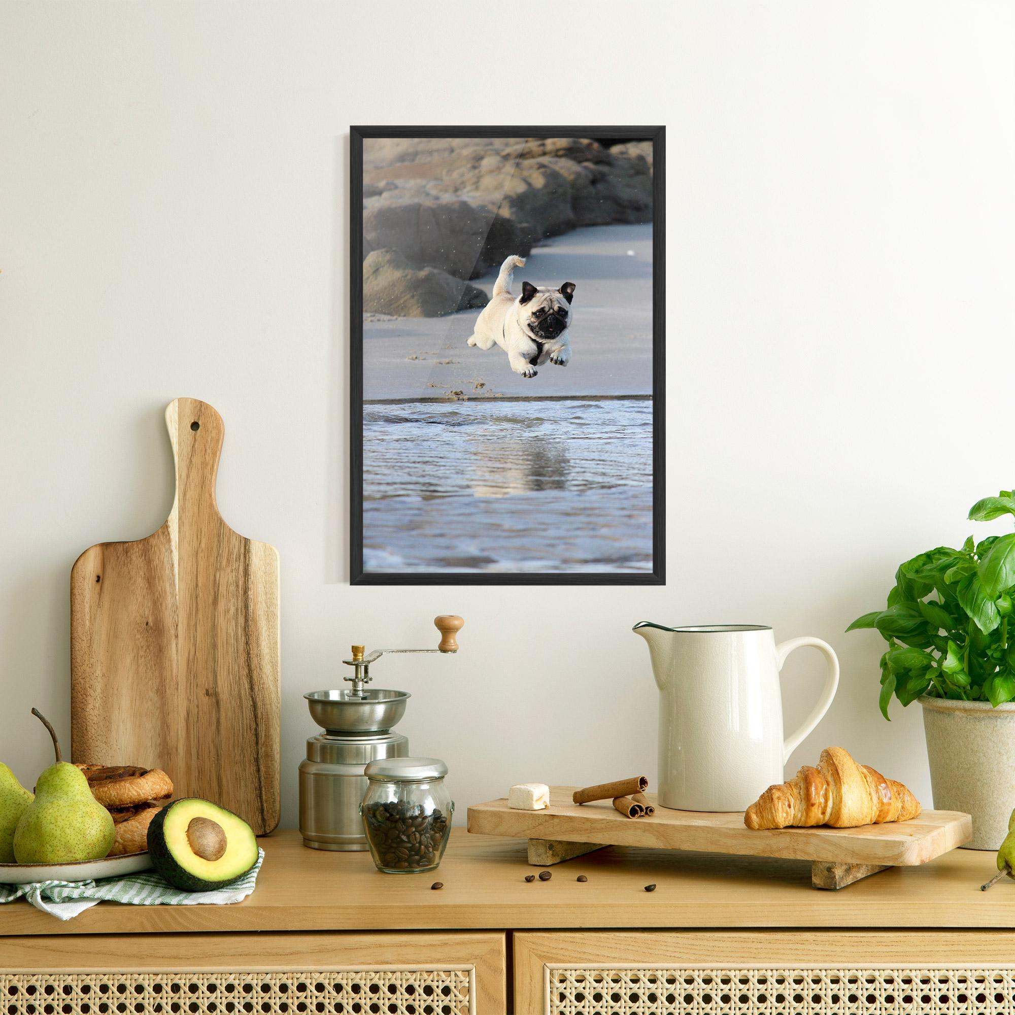 Gerahmte Poster Water Pug mockup 8