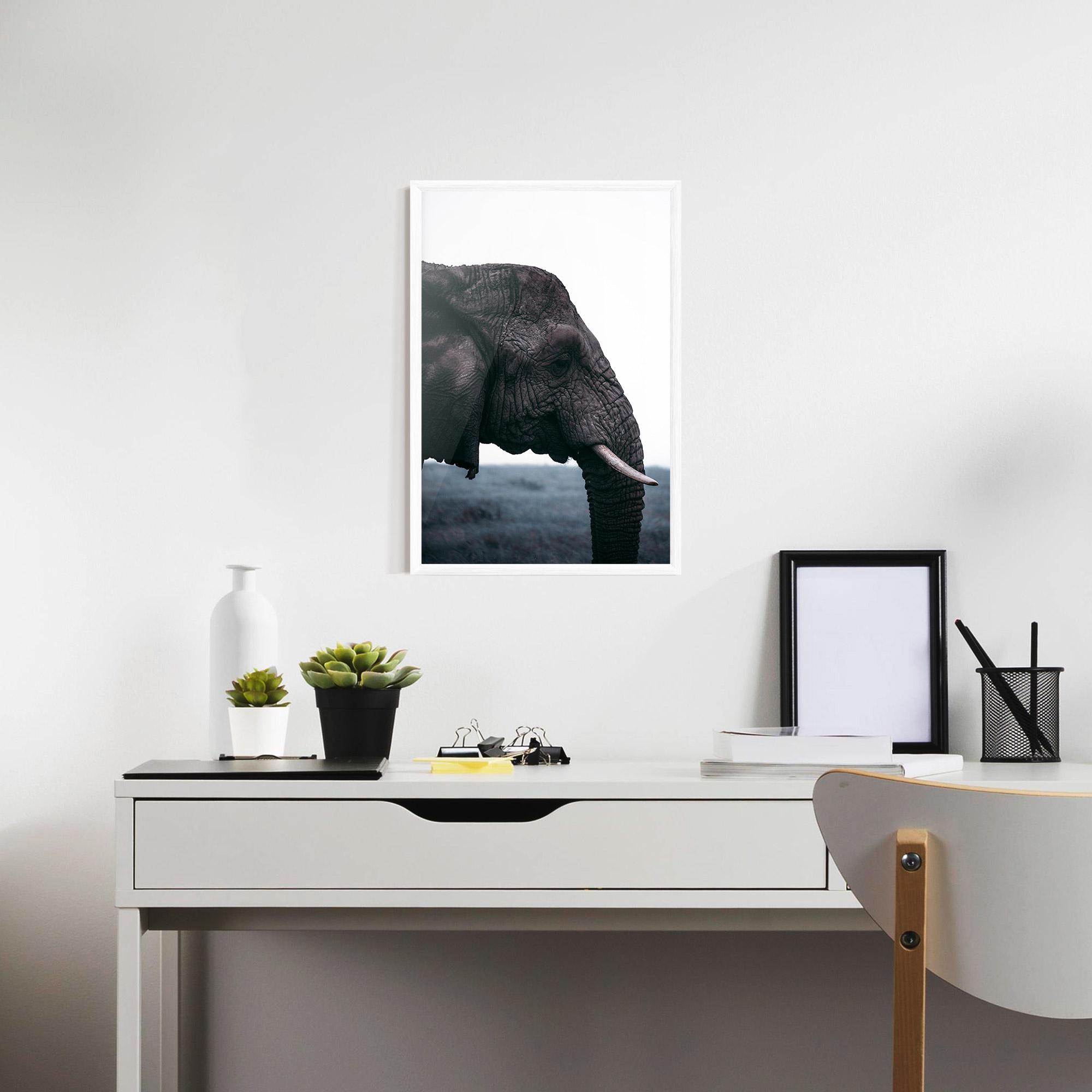 Gerahmte Poster Close Grey Eelephant mockup 7
