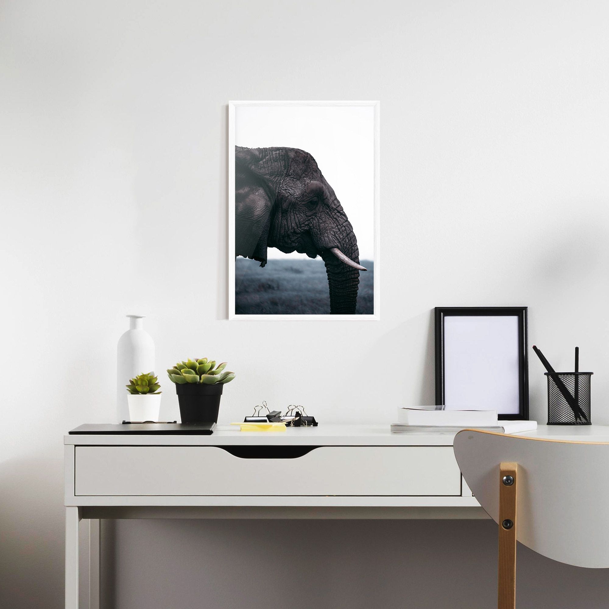 Close Grey Eelephant mockup 7