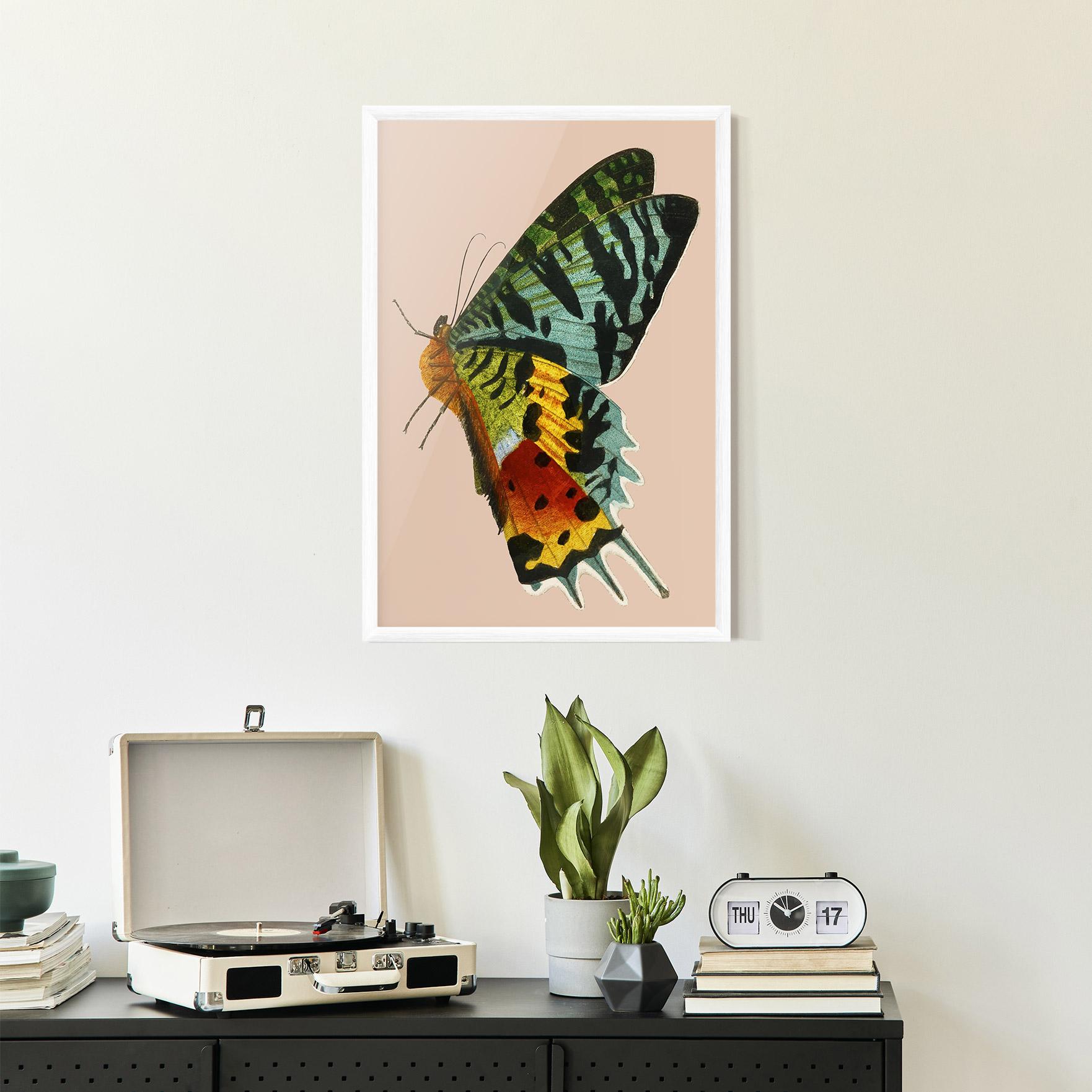 Gerahmte Poster Butterfly On Pink mockup 2