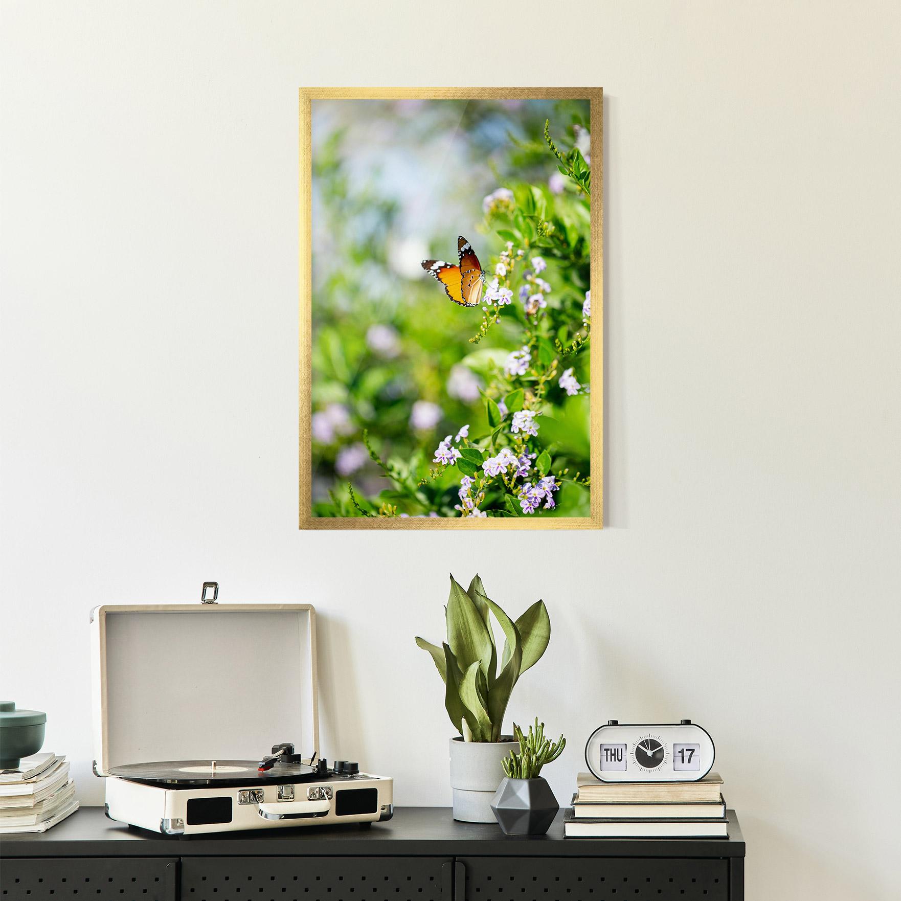 Gerahmte Poster Little Orange Elephant mockup 2