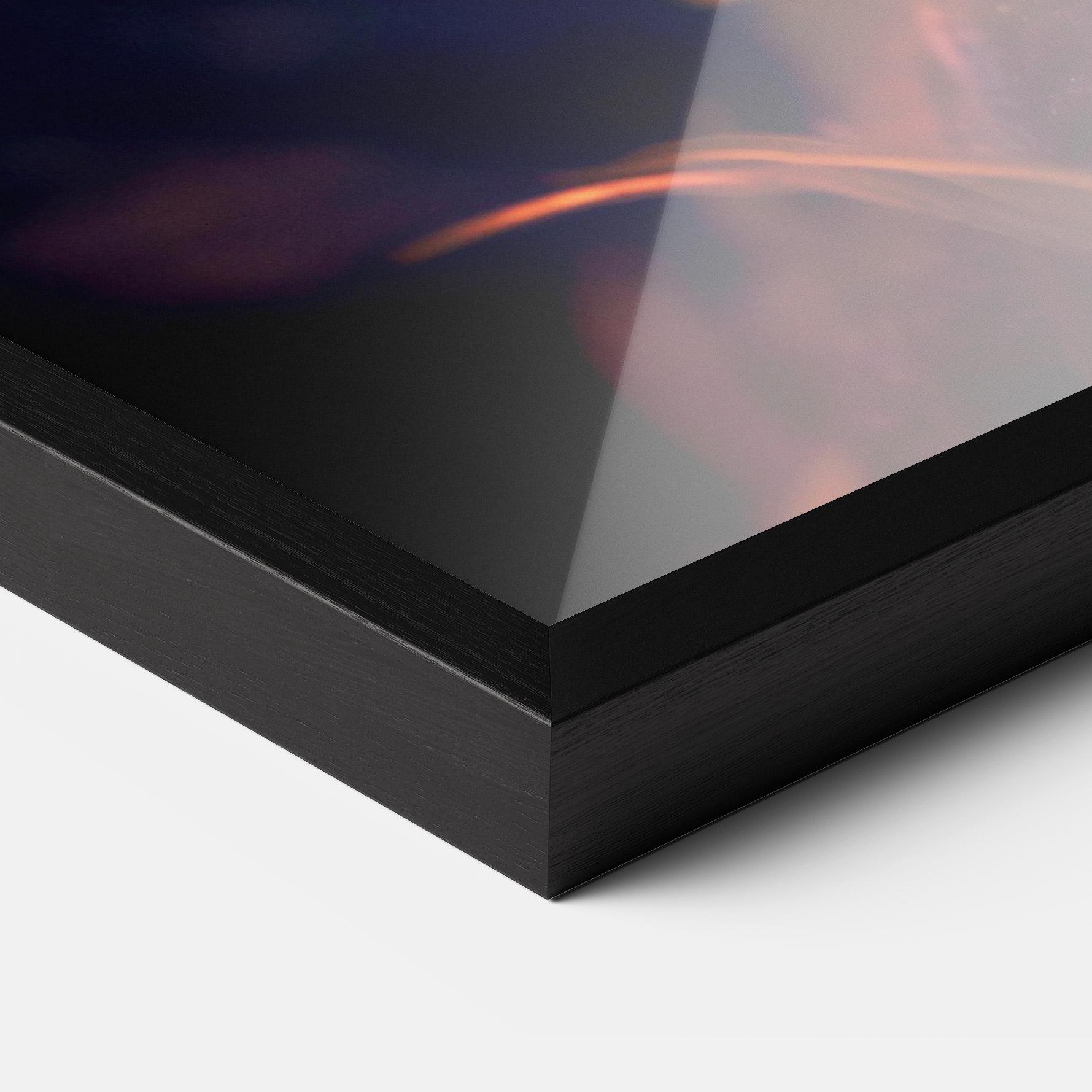 Gerahmte Poster Purple Orange Butterfly mockup 3