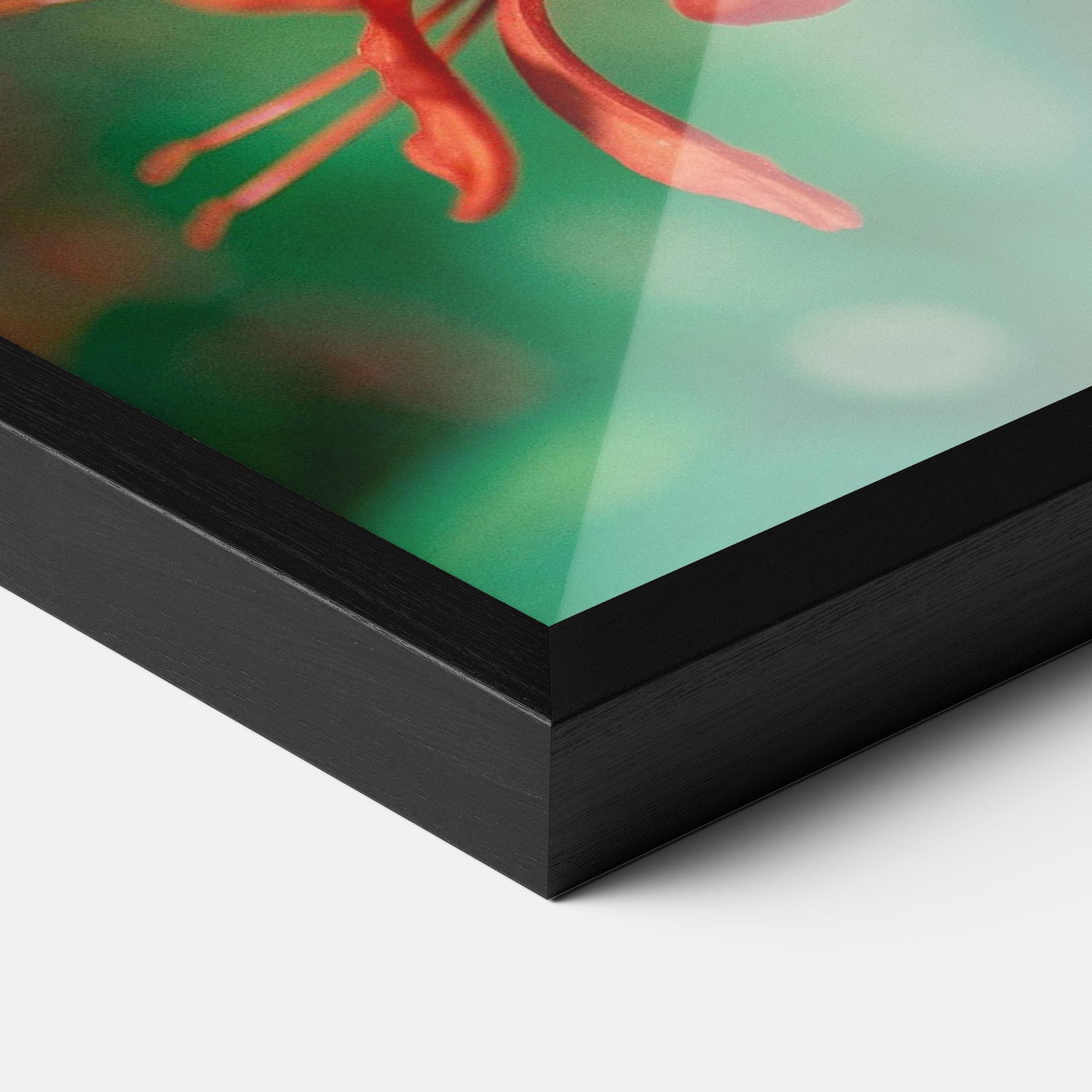 Gerahmte Poster Small Orange Butterfly mockup 3