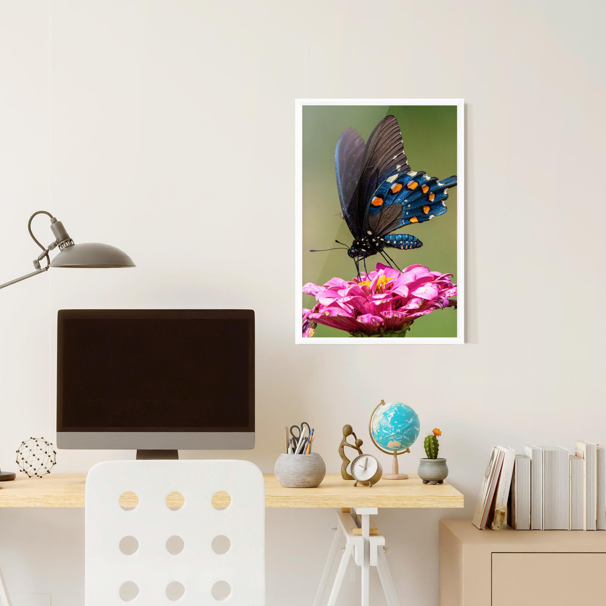 Gerahmte Poster Blue Grey Butterfly mockup 6
