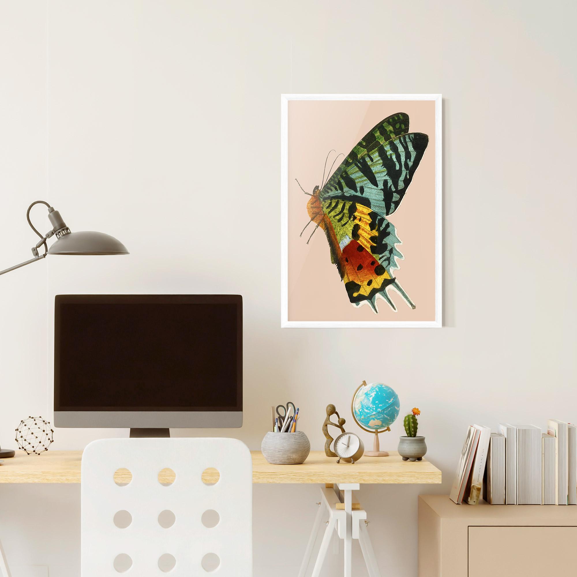 Gerahmte Poster Butterfly On Pink mockup 6
