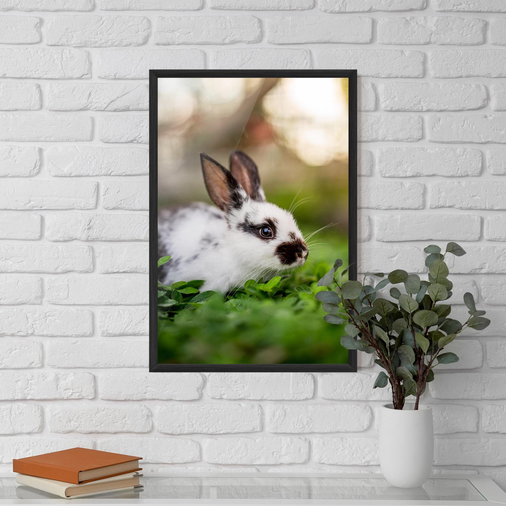 Gerahmte Poster White Black Bunny mockup 5
