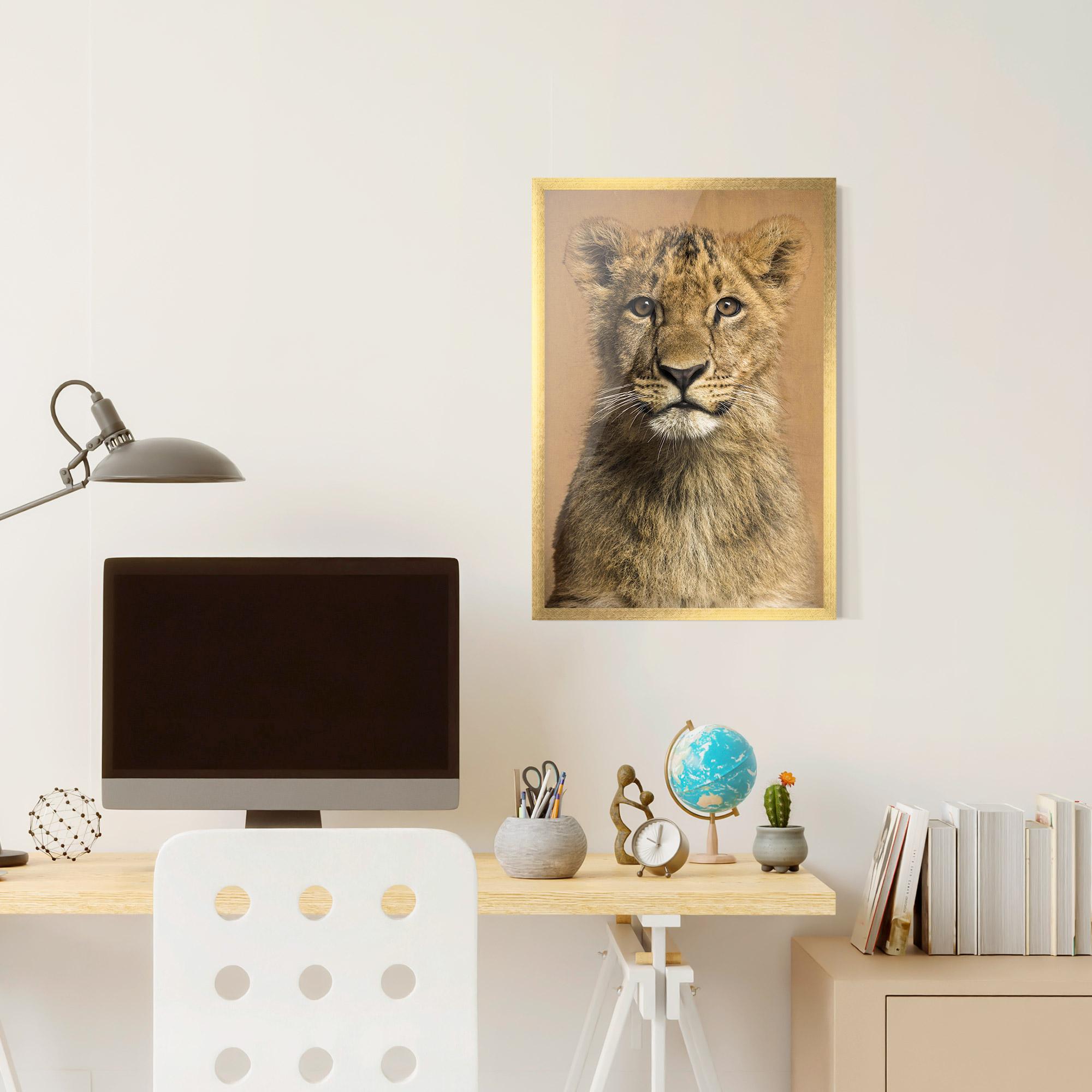 Gerahmte Poster Baby Lion mockup 6