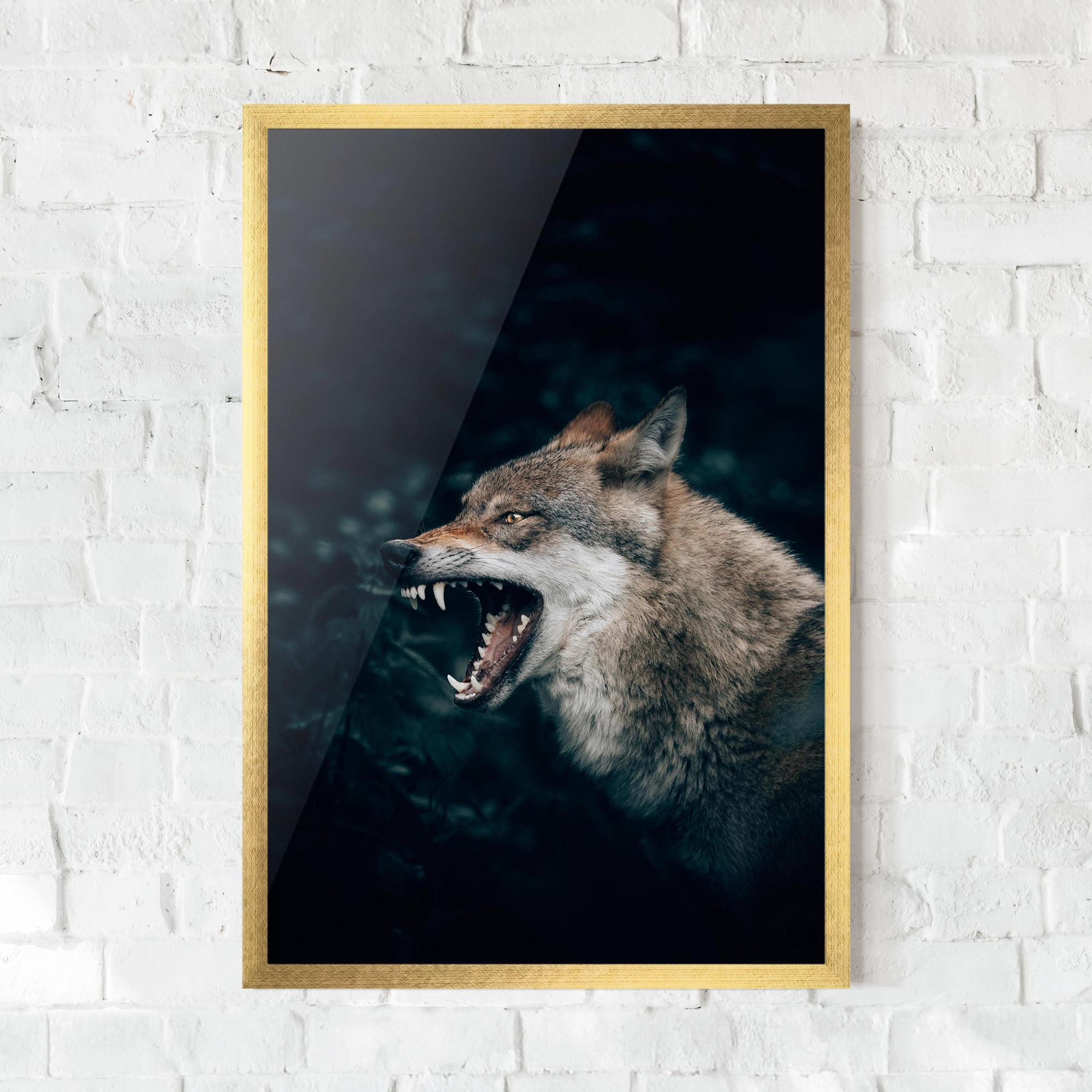 Gerahmte Poster Angry Wolf In The Forest mockup 0