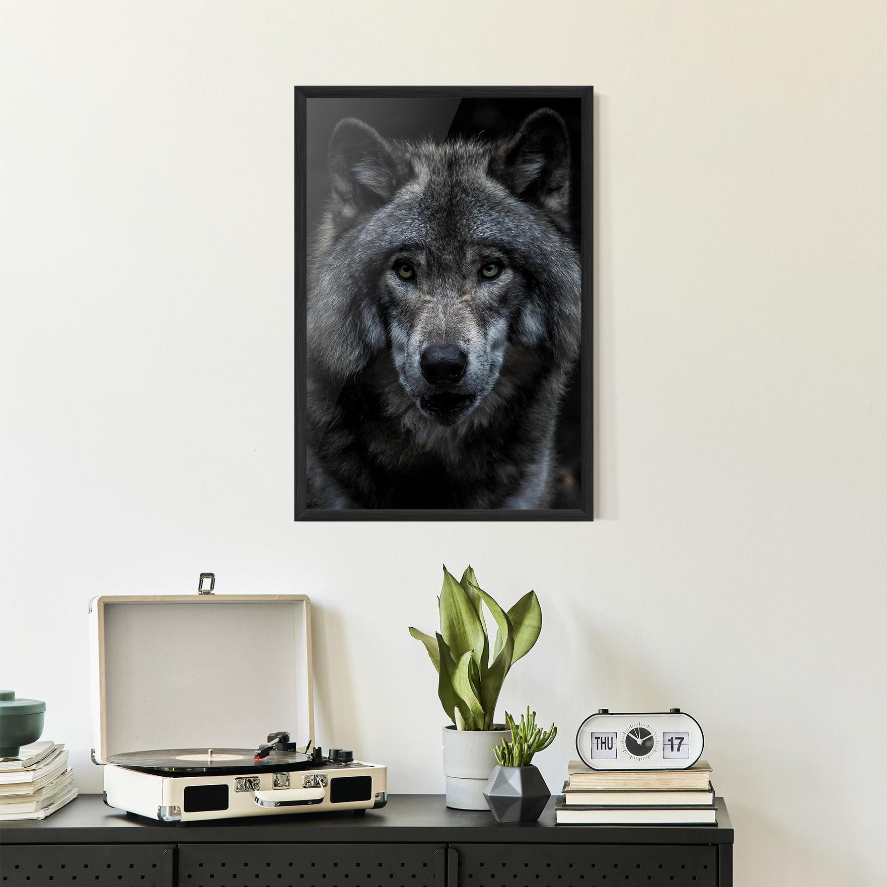 Gerahmte Poster Angry Wolf mockup 2
