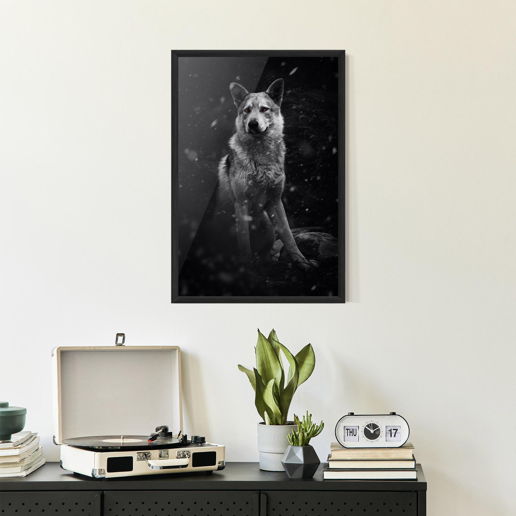 Gerahmte Poster Sitting Wolf mockup 2