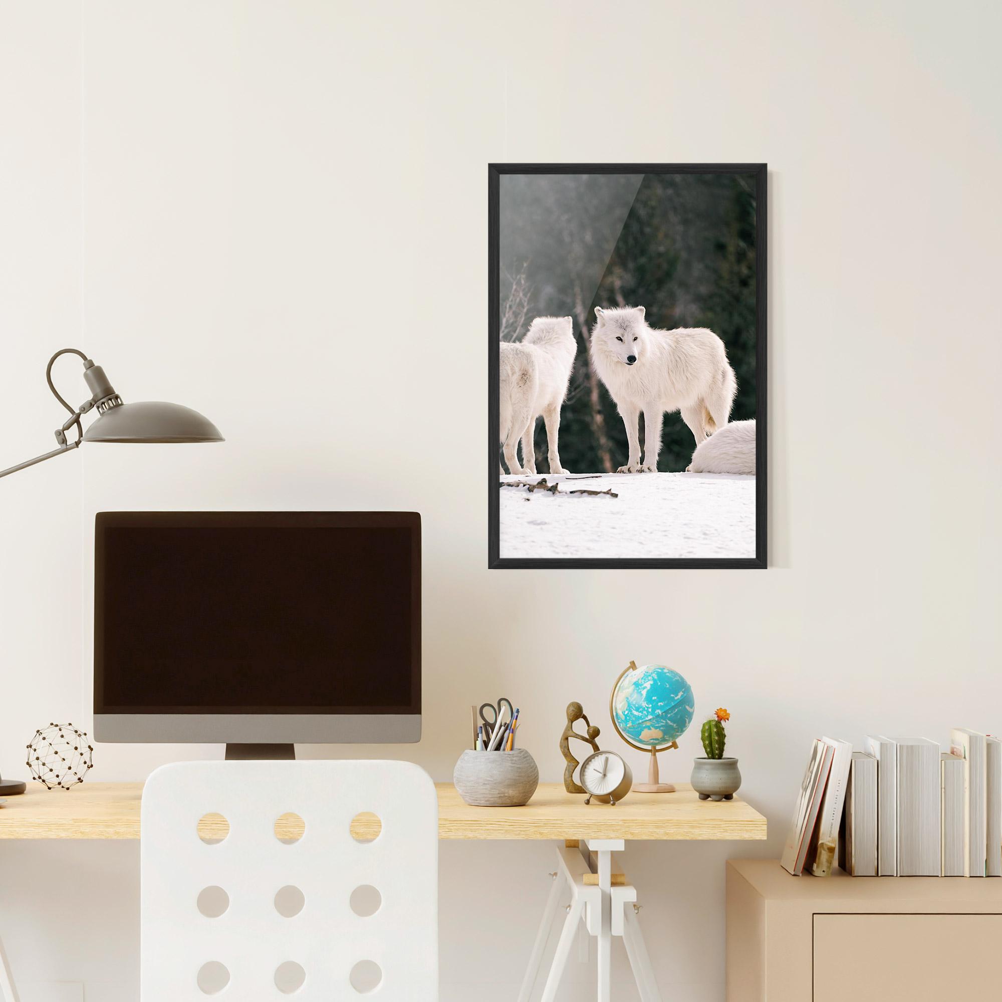 Gerahmte Poster White Wolf Waiting mockup 6