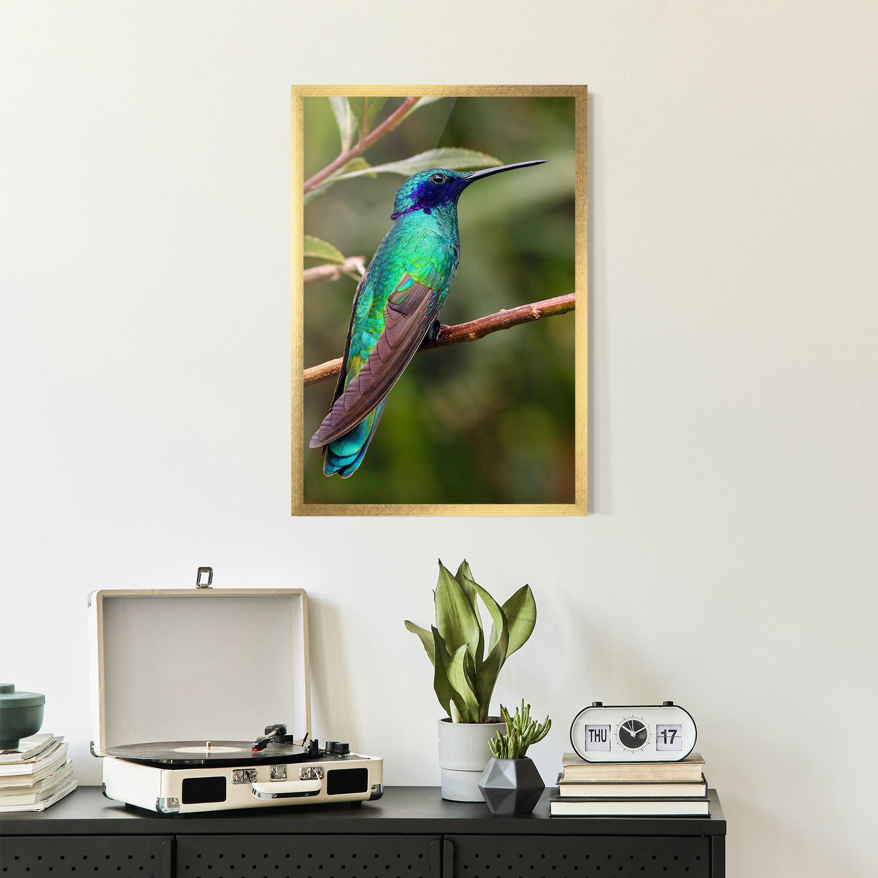 Gerahmte Poster Green Bird mockup 2