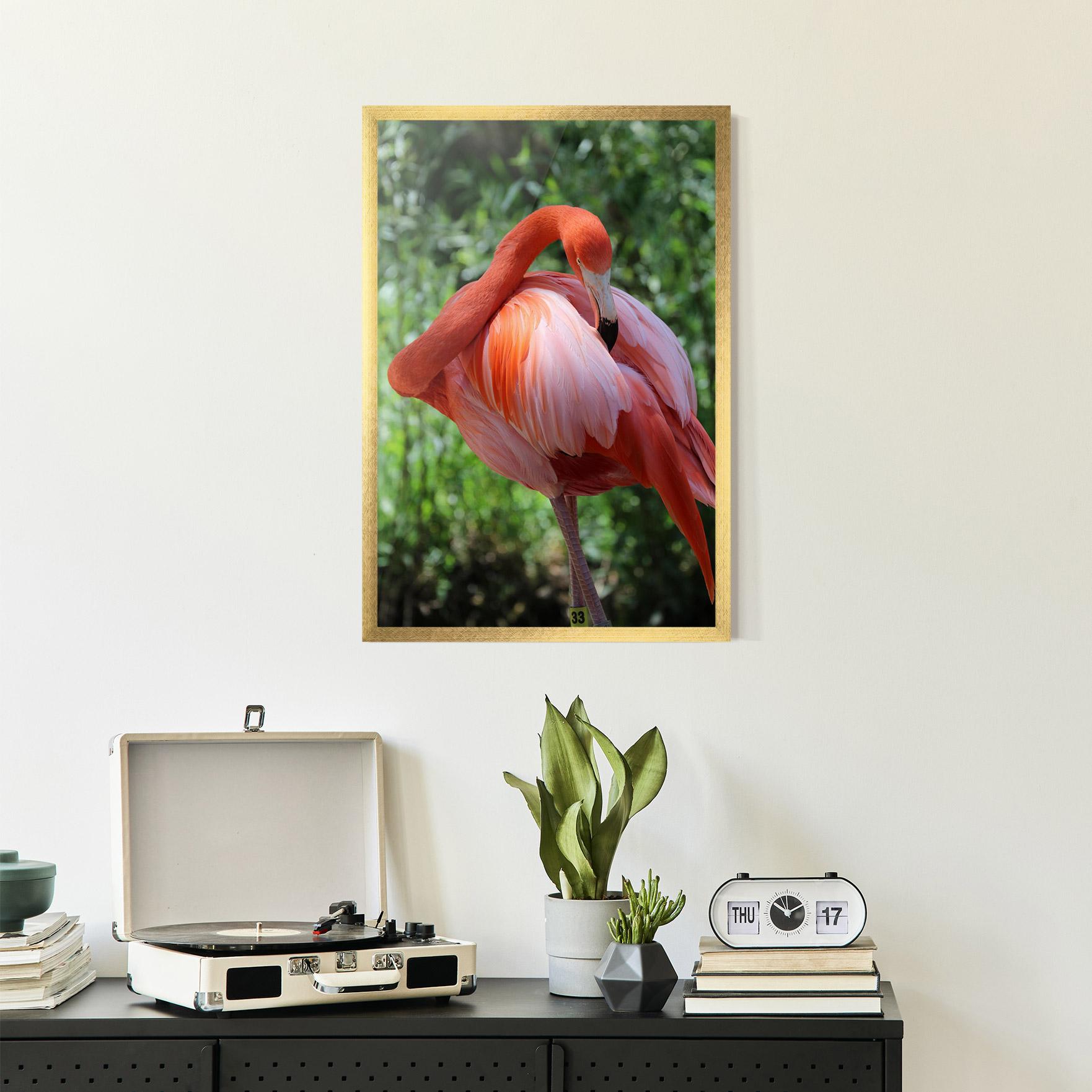 Gerahmte Poster Red Flamingo mockup 2