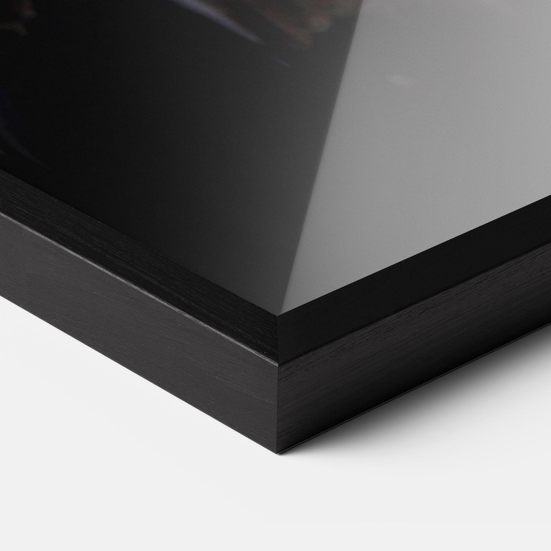 Gerahmte Poster Close Up Eagle mockup 3