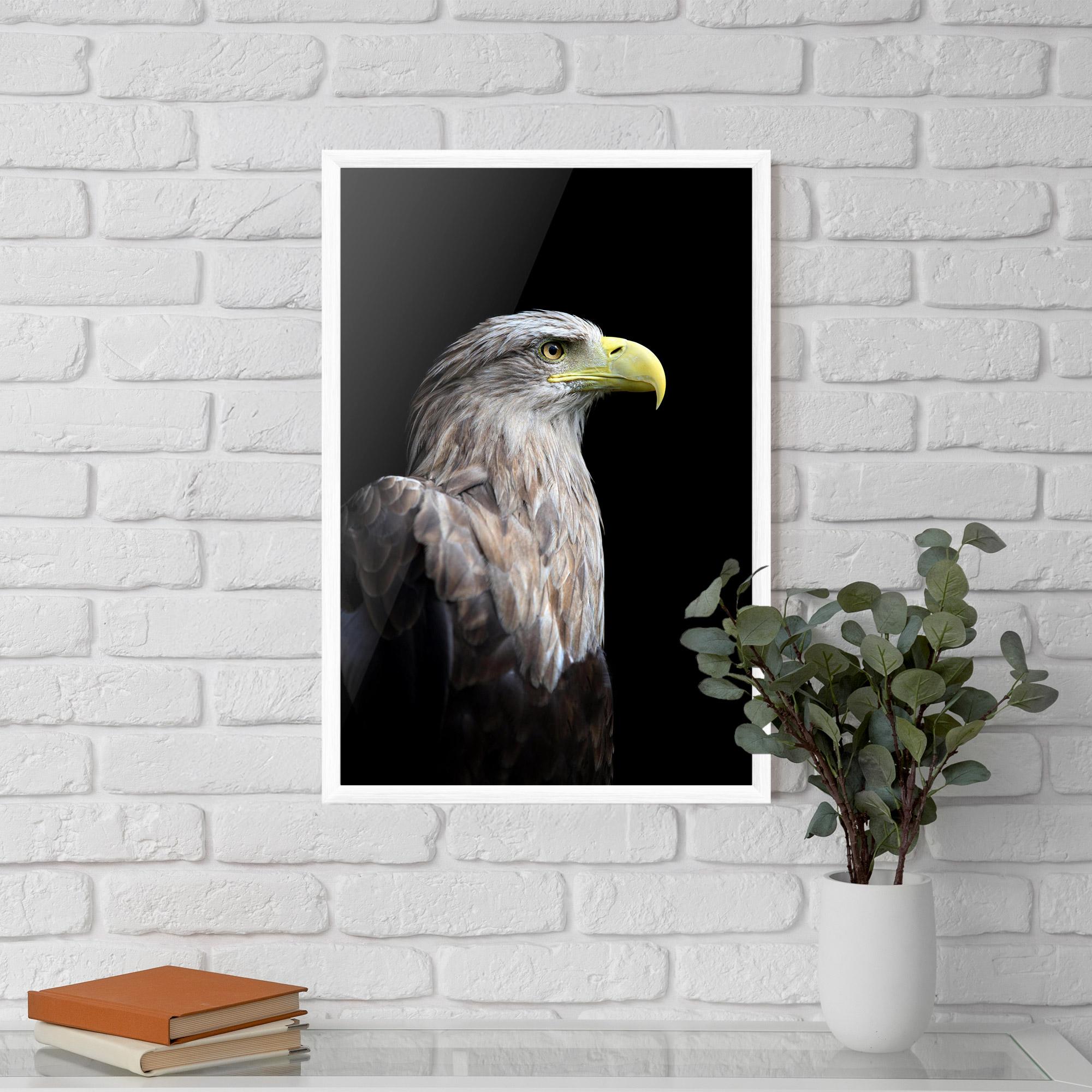 Gerahmte Poster Close Up Eagle mockup 5