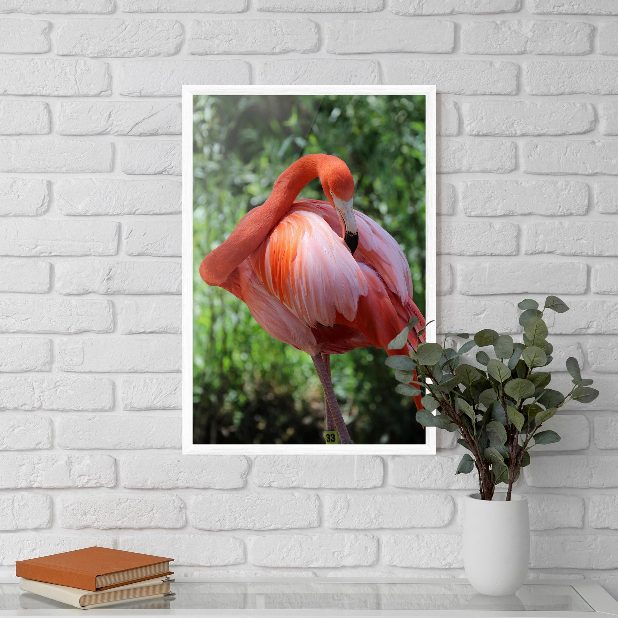 Gerahmte Poster Red Flamingo mockup 5