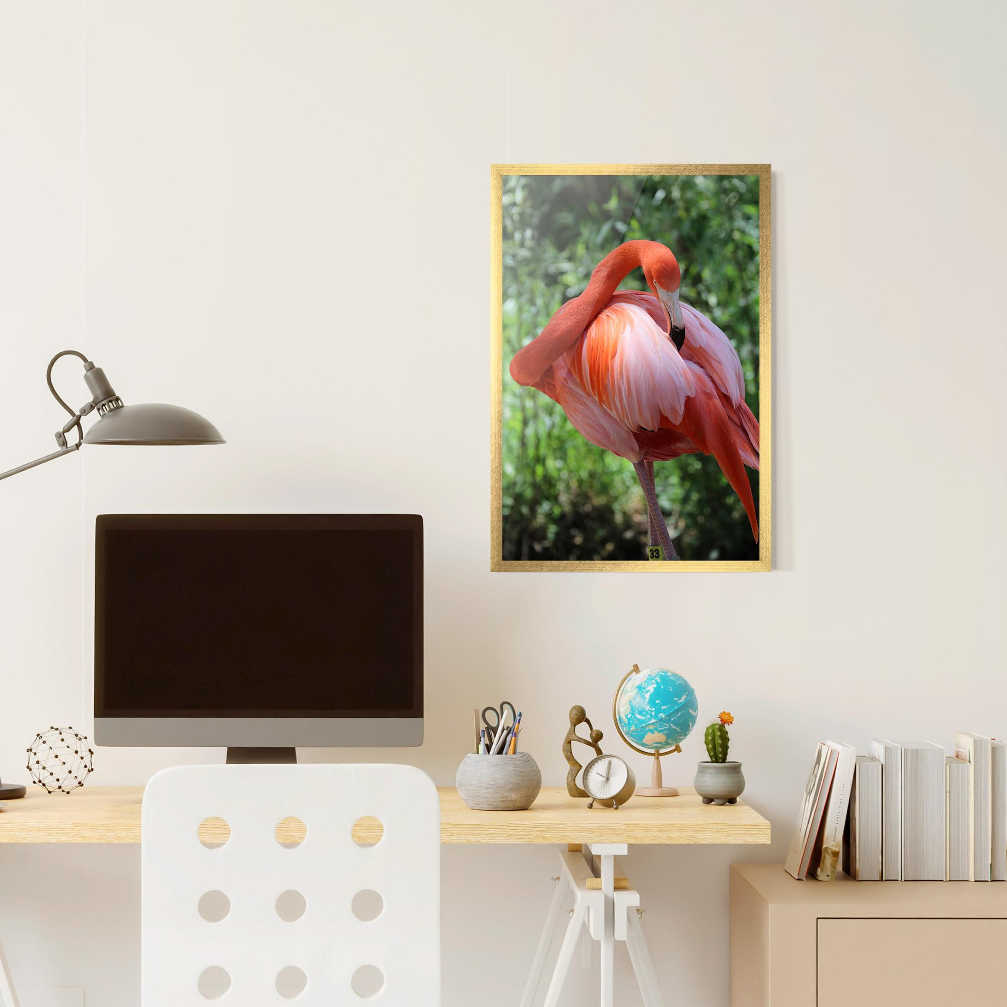 Gerahmte Poster Red Flamingo mockup 6